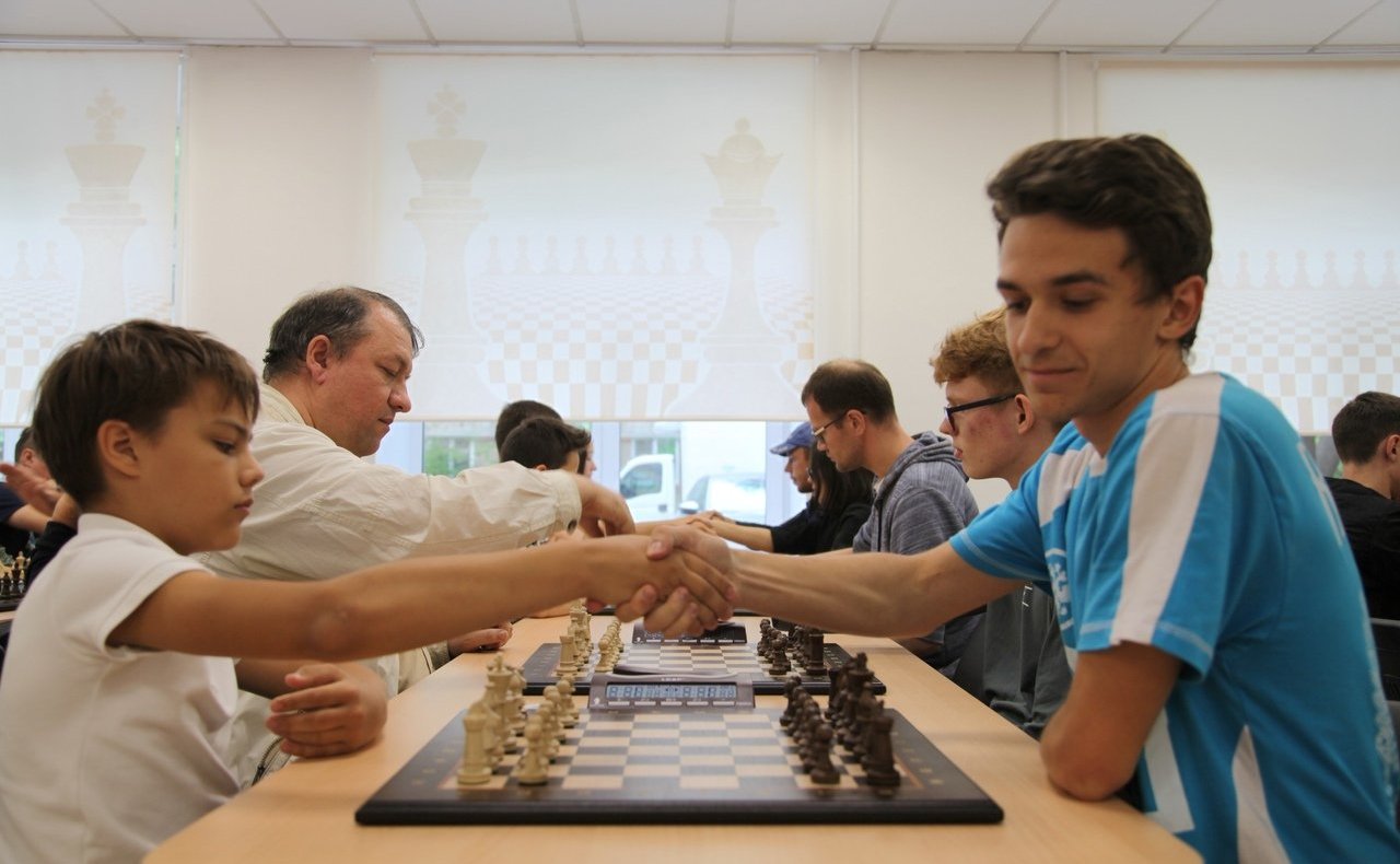 Олег Цепкин поздравил Челябинскую областную федерацию шахмат с открытием нового филиала