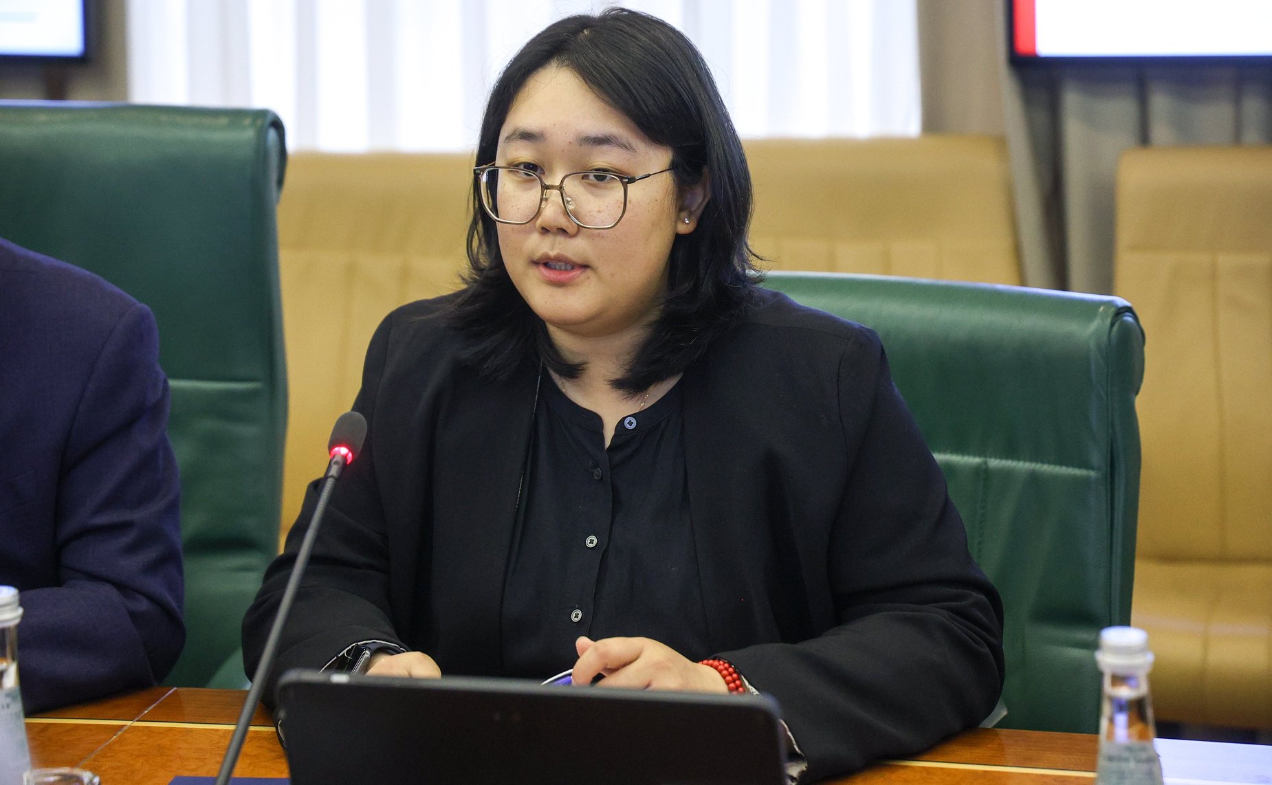 Олег Голов провел встречу с председателем Рабочей комиссии по делам представителей Постоянного комитета Всекитайского собрания народных представителей Китайской Народной Республики