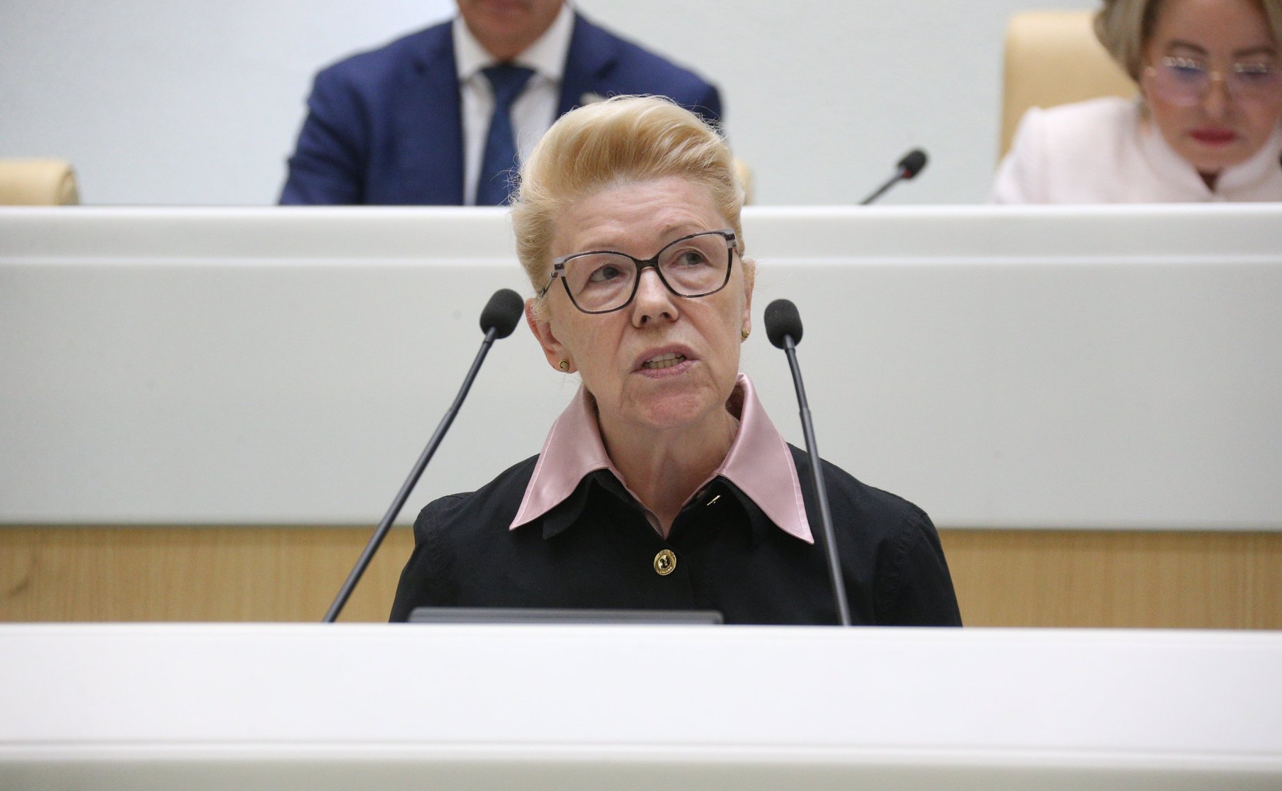 Елена Мизулина