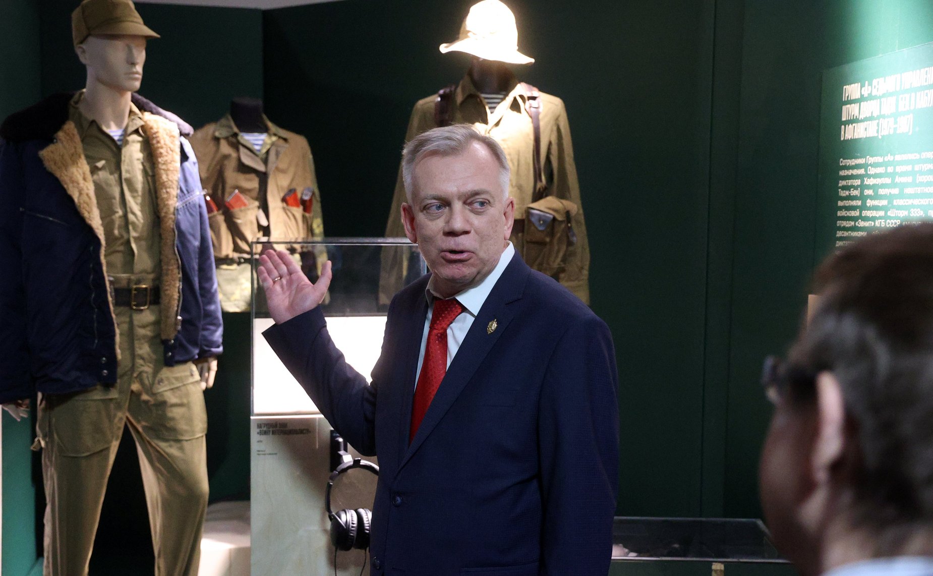 Николай Журавлёв принял участие в церемонии открытия выставки «Группа «Альфа». Первые полвека» в Музее современной истории России