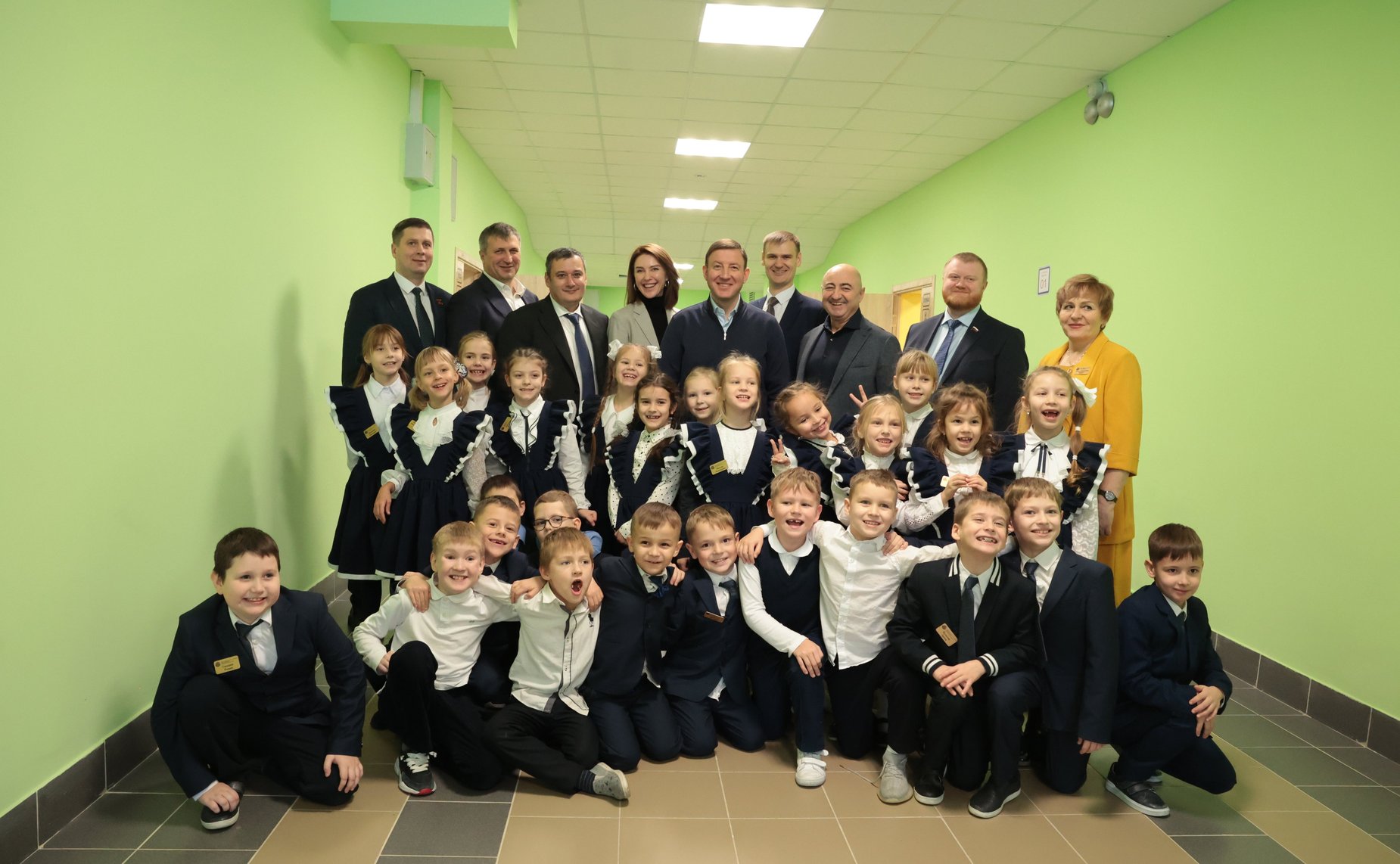 Андрей Турчак посетил в Нижегородской области школу, построенную в рамках президентской программы