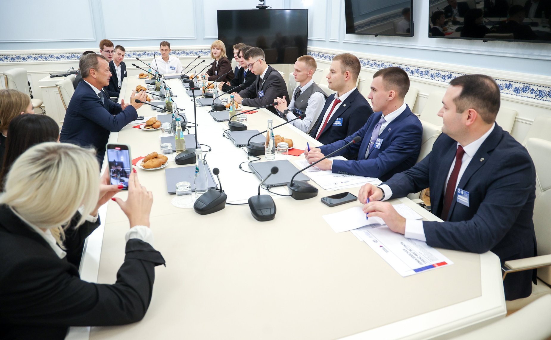 Андрей Яцкин провел встречу со студентами Донского государственного технического университета (г. Ростов-на Дону), победителями конкурса направления «Транспорт» первого межрегионального студенческого слета «Будущее Приазовья»