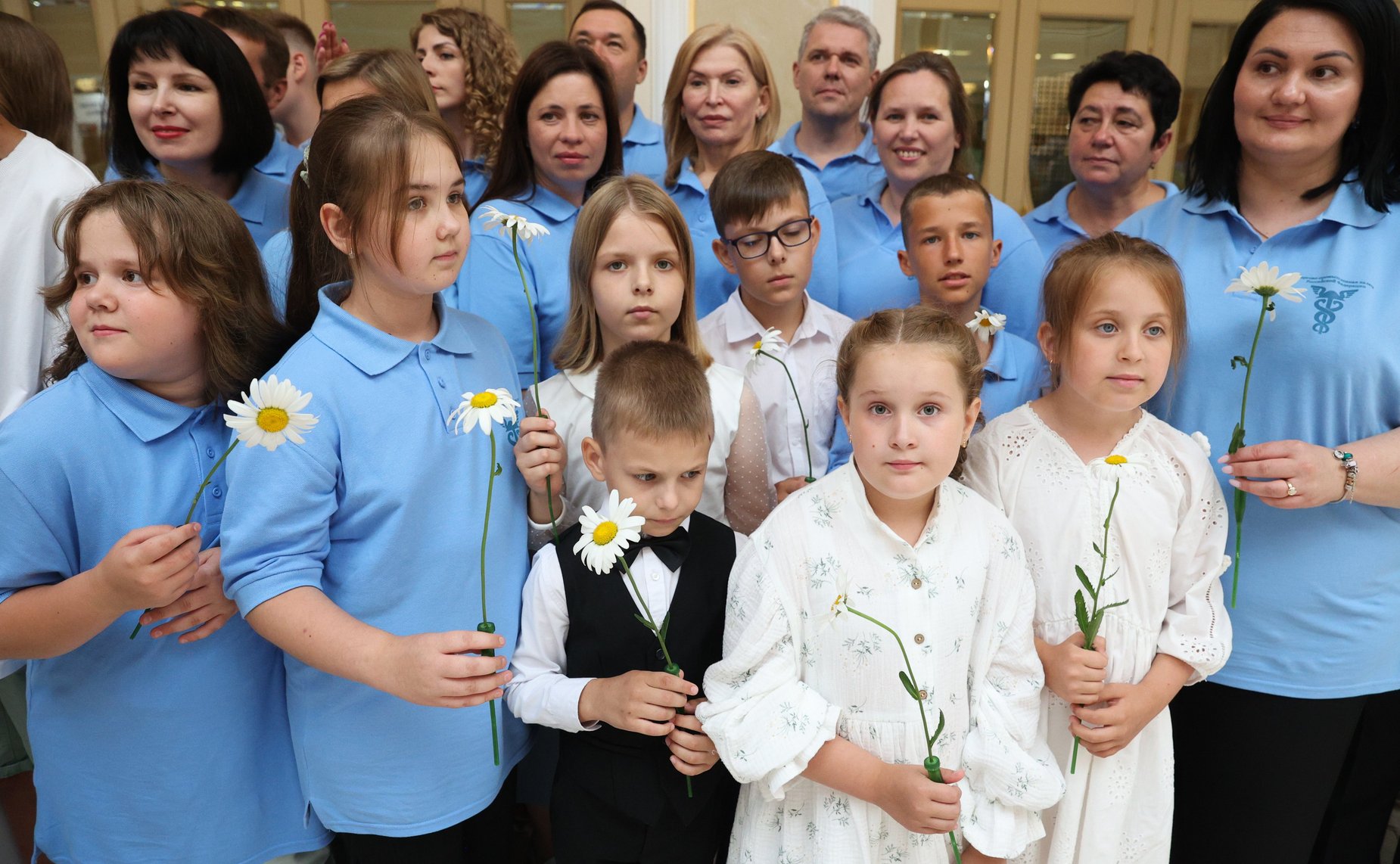 В Совете Федерации состоялась торжественная церемония открытия фотовыставки «Семейные бизнес-династии регионов России», посвященная Дню семьи, любви и верности