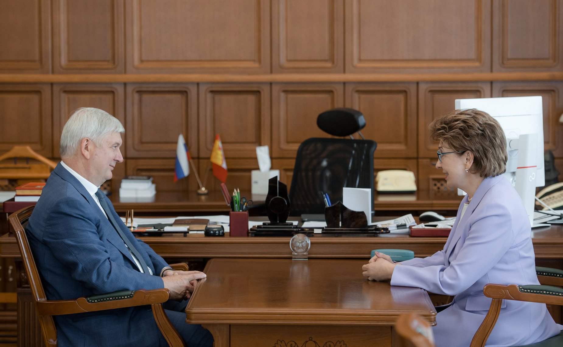 Галина Карелова обсудила реализацию летней оздоровительной кампании в Воронежской области