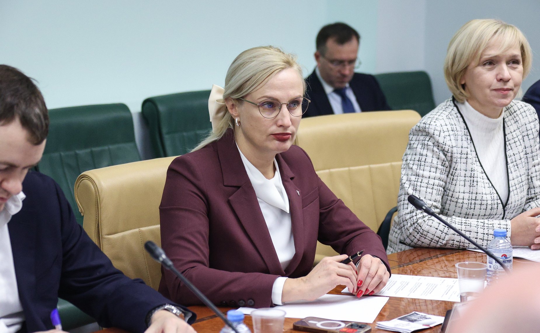 Круглый стол Комитета СФ по экономической политике «Проблемы и перспективы развития малого и среднего предпринимательства в современных условиях»