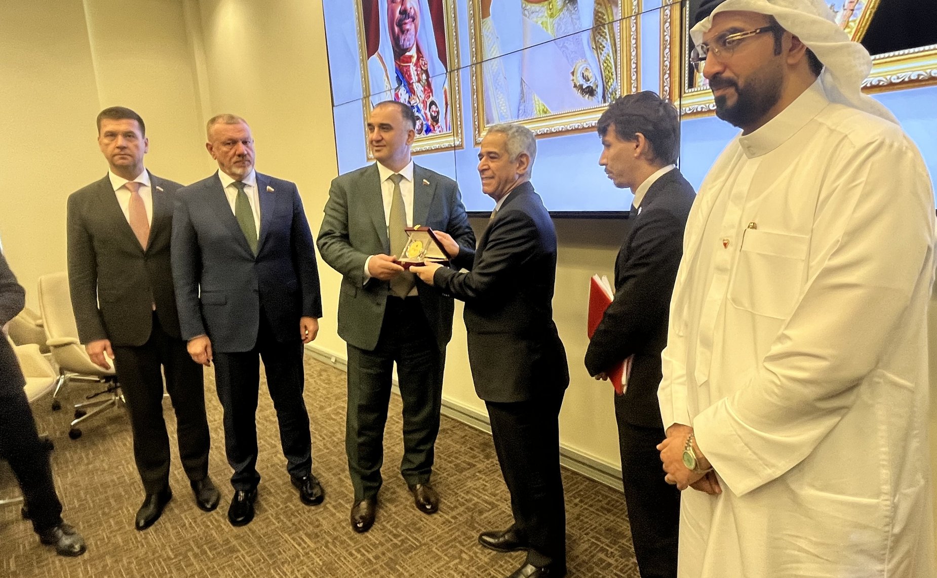 Встреча сенаторов с членами группы дружбы Бахрейн –Россия в Национальном собрании Королевства Бахрейн, которую возглавляет первый заместитель Председателя Палаты депутатов Национального собрания Абдуннаби Ахмед