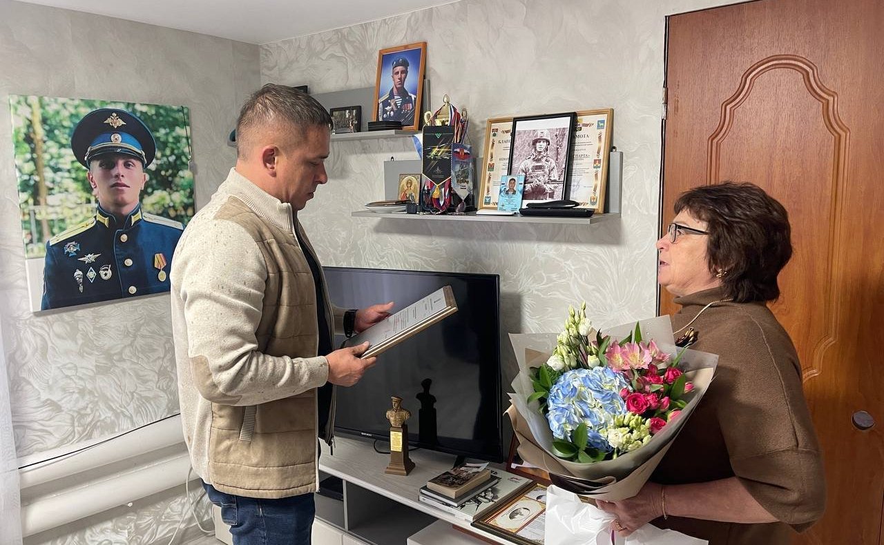 Айрат Гибатдинов совершил рабочую поездку в сельские районы Ульяновской области и поздравил ветеранов Великой Отечественной войны