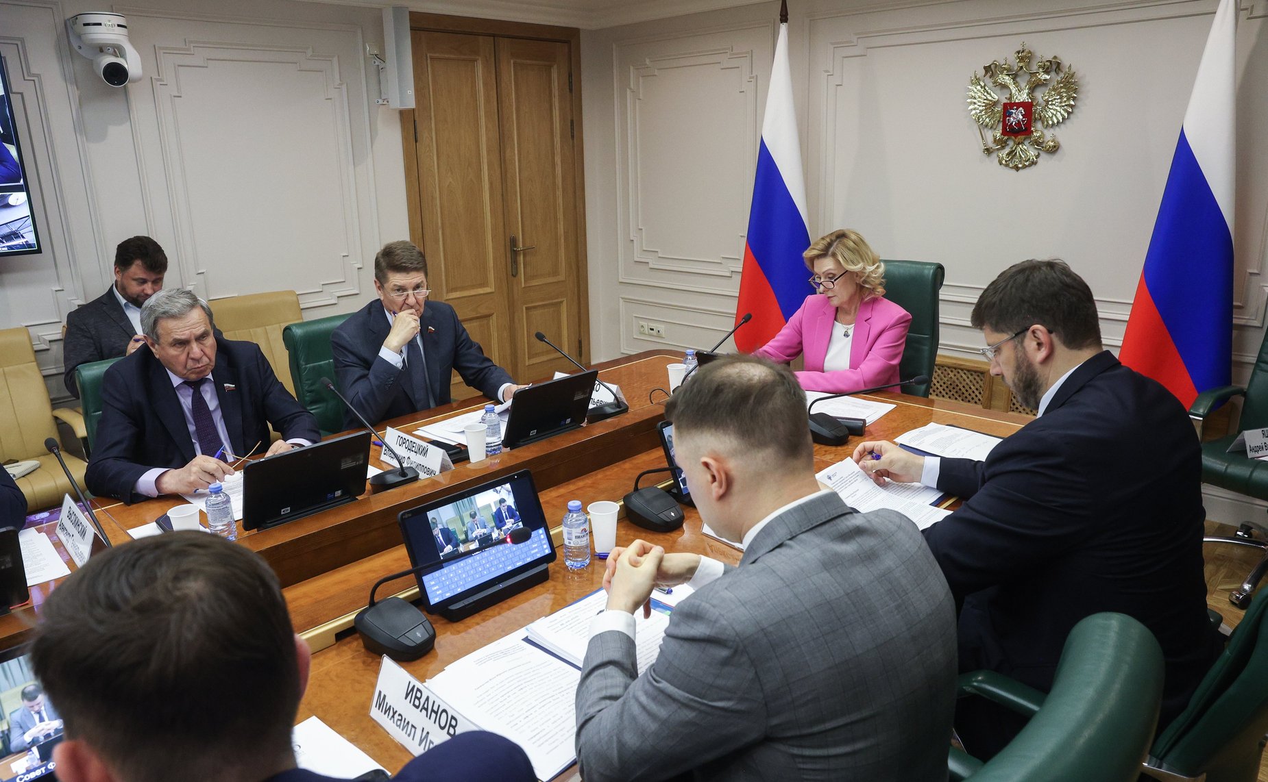 Расширенное совещание по актуальным вопросам разработки программы по замене лифтов с истекшим назначенным сроком службы в рамках капитального ремонта общего имущества в многоквартирных домах