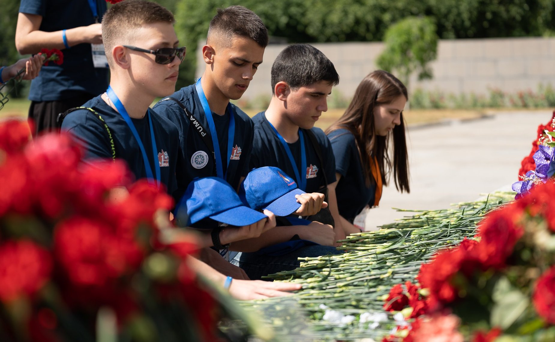 Участники культурно-образовательного проекта «Поезд Памяти» почтили память героев блокадного Ленинграда