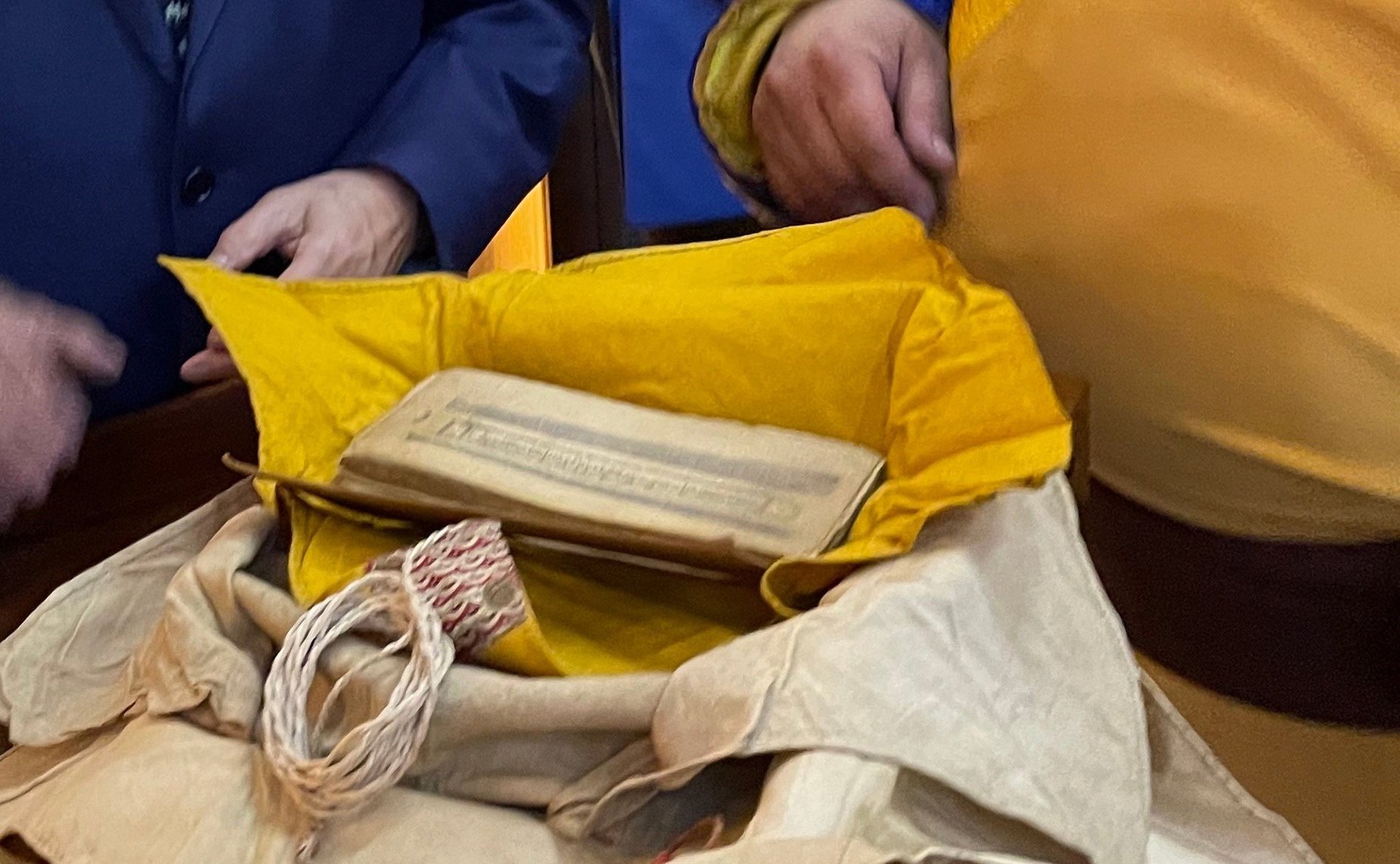 Дина Оюн посетила в Туве открытый в Кызыле храм Тубтен Шедруб Линг