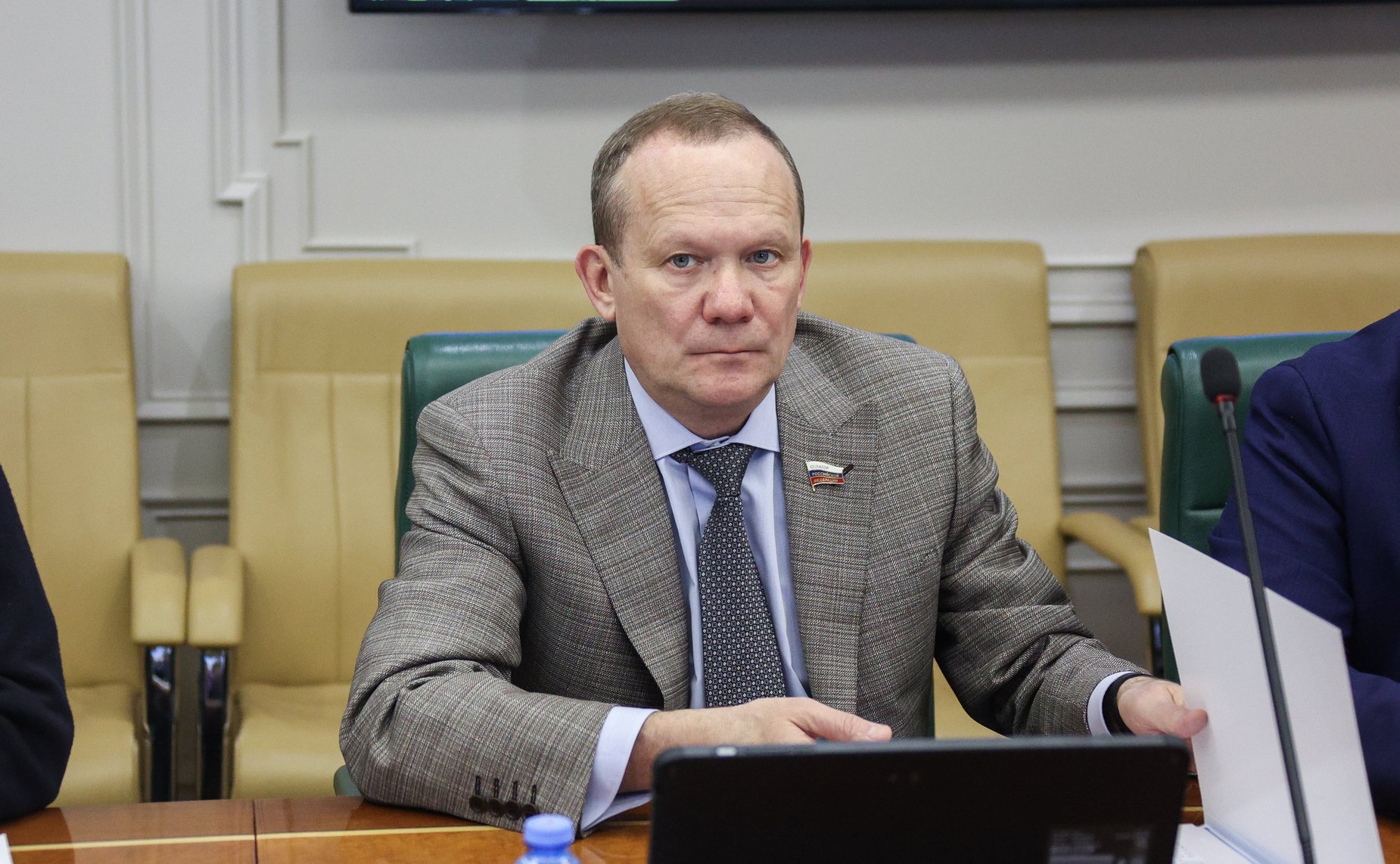 Виктор Зобнев