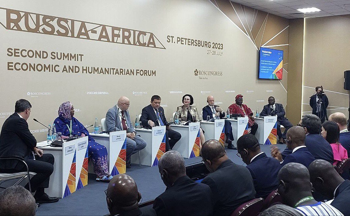 Николай Журавлев выступил модератором панельной сессии «Международное сотрудничество в сфере финансовой безопасности»