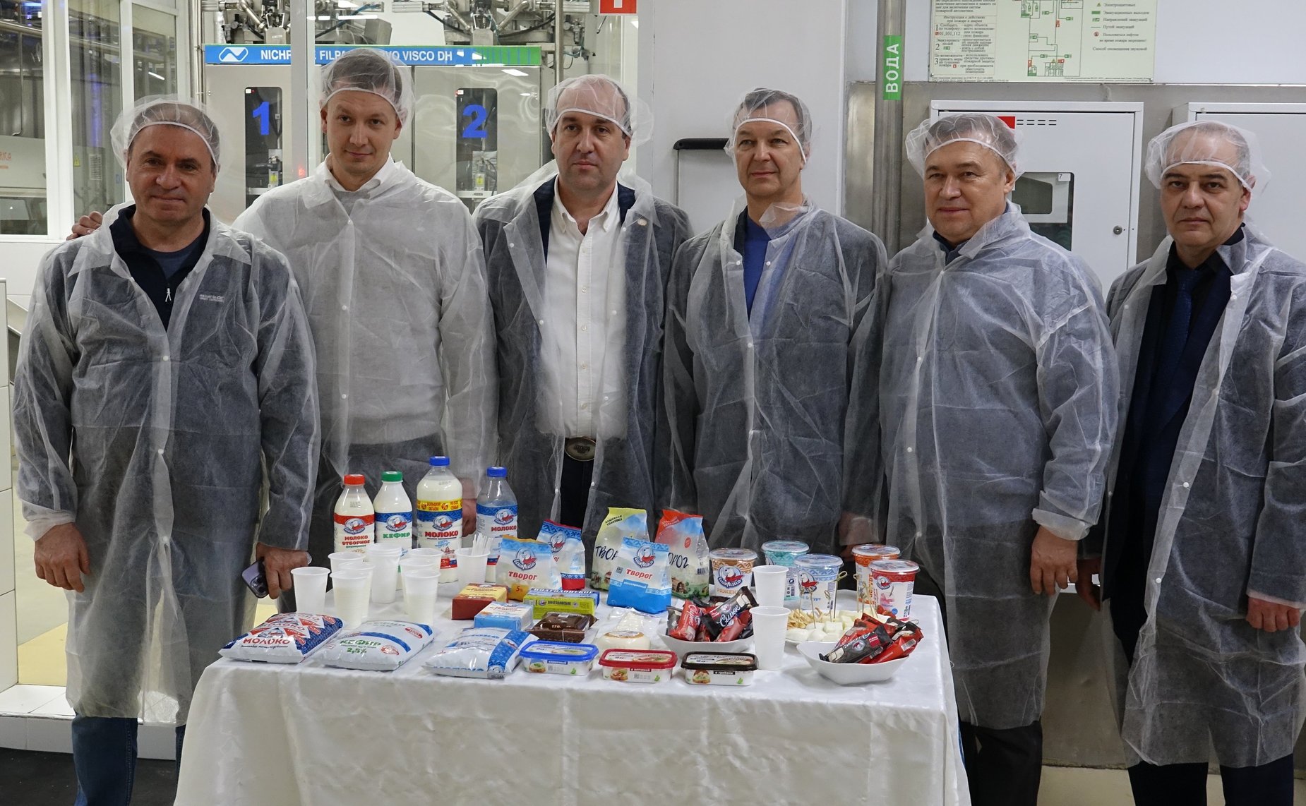 Первый заместитель Председателя СФ Андрей Яцкин и председатель Комитета СФ по аграрно-продовольственной политике и природопользованию Александр Двойных в ходе поездки в Ростовскую область посетили ряд сельскохозяйственных предприятий