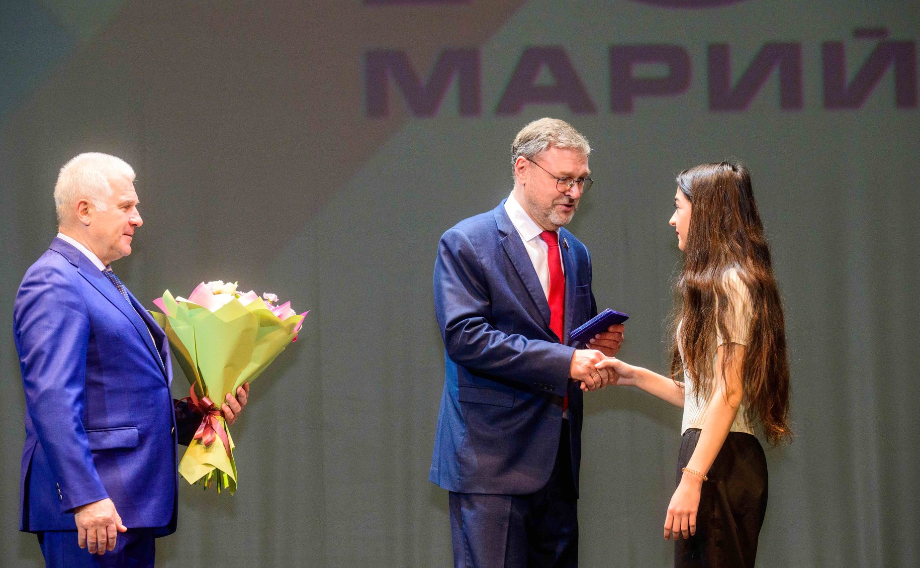 Константин Косачев и Сергей Мартынов приняли участие в торжественном мероприятии, посвященном 105-летию образования Республики Марий Эл и Дню народного единства