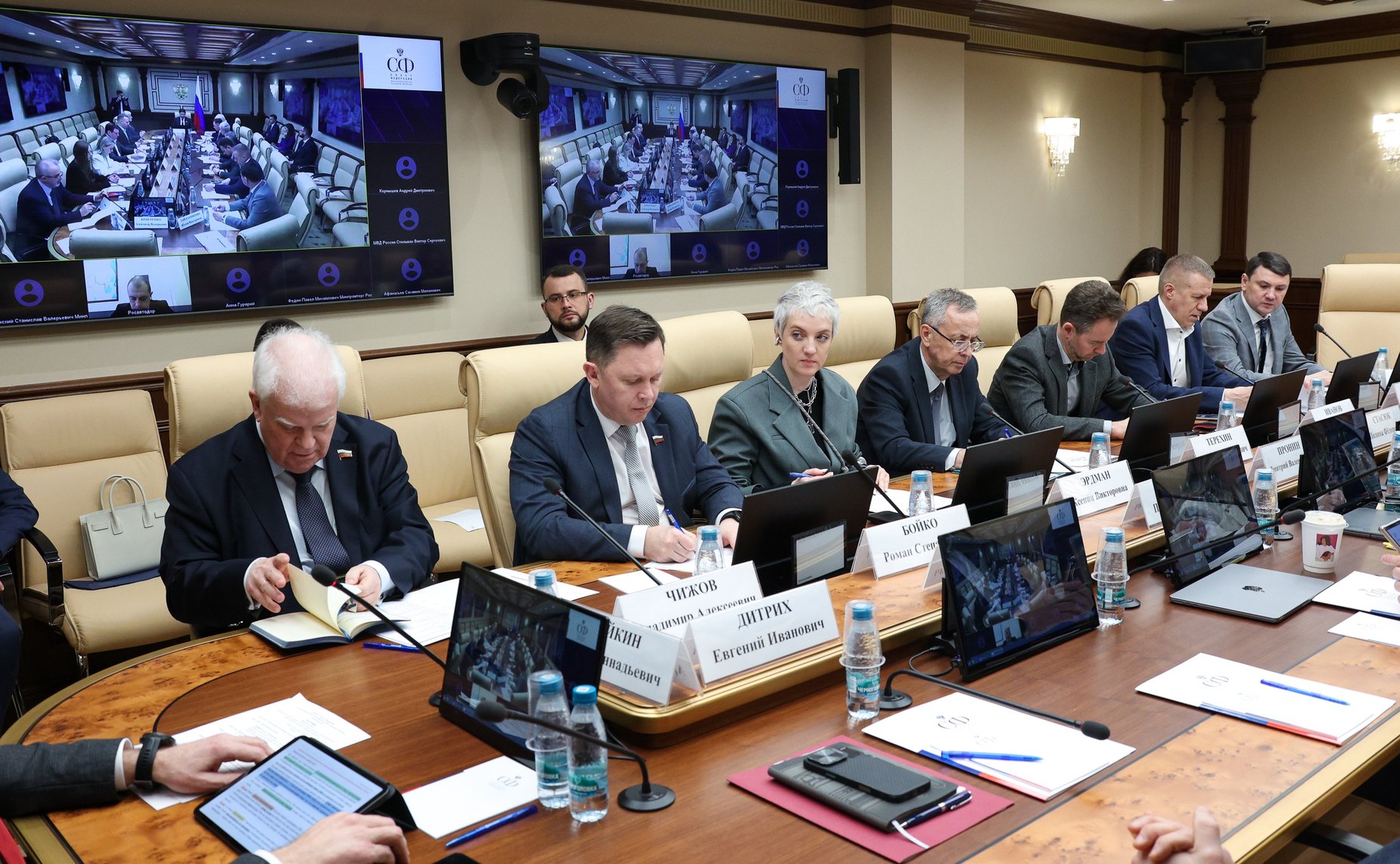 Круглый стол на тему «Совершенствование правового статуса средств индивидуальной мобильности и обеспечение безопасности дорожного движения»