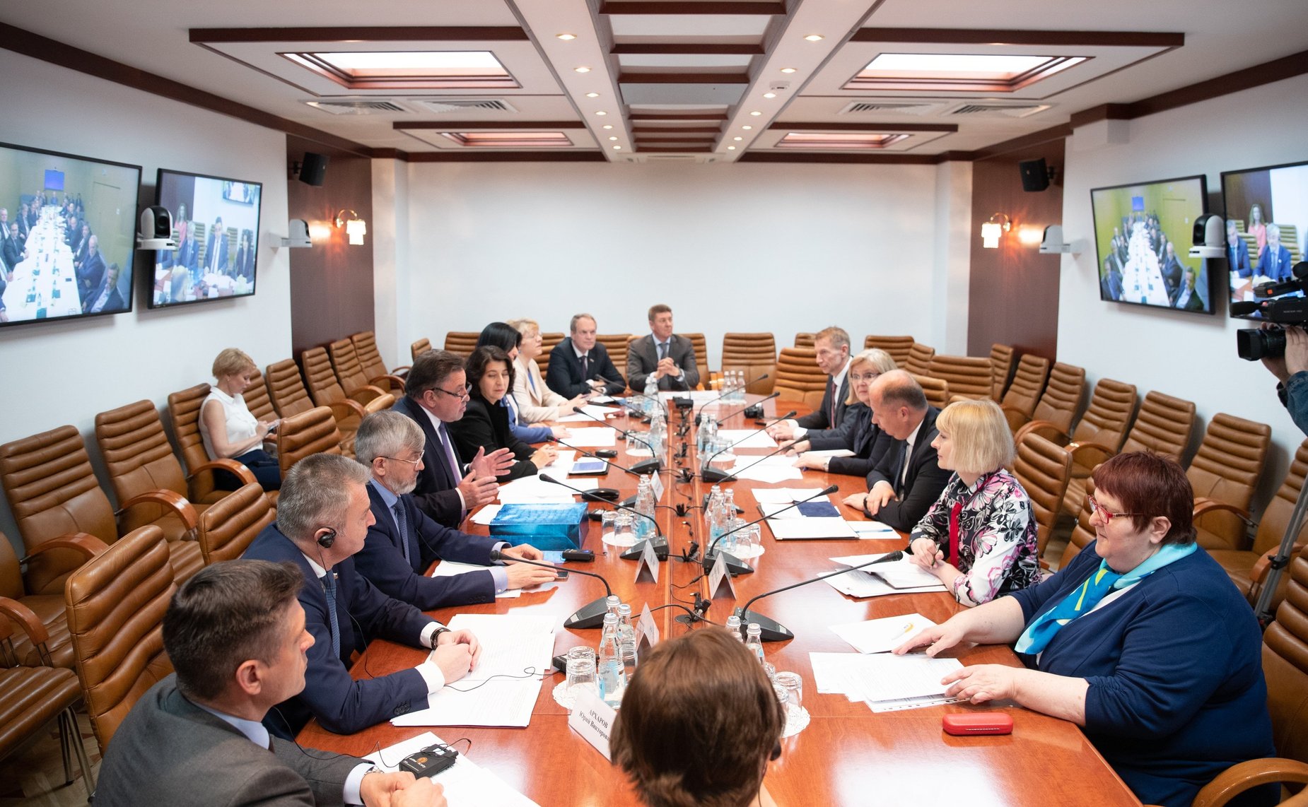 Видеоконференция между группой по сотрудничеству СФ с Национальным советом Словацкой Республики и группой дружбы с Россией Национального совета Словацкой Республики