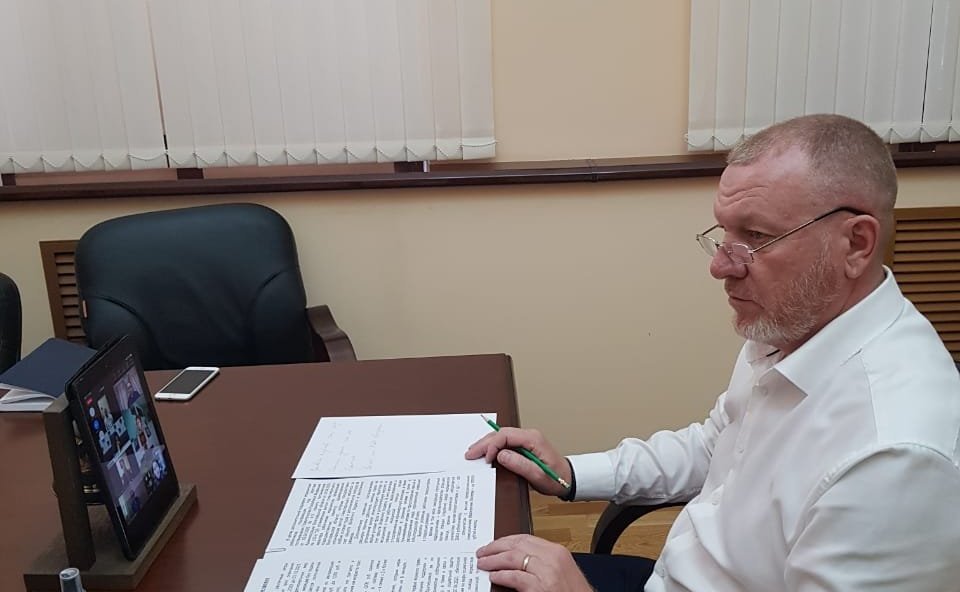 Онлайн-брифинг с участием членов Совета Федерации, посвященный региональным мерам социальной поддержки населения в условиях сложной эпидемиологической обстановки