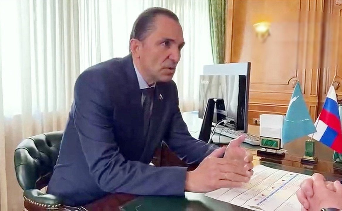 Андрей Хапочкин обсудил с губернатором Сахалинской области Валерием Лимаренко ключевые вопросы социально-экономического развития региона