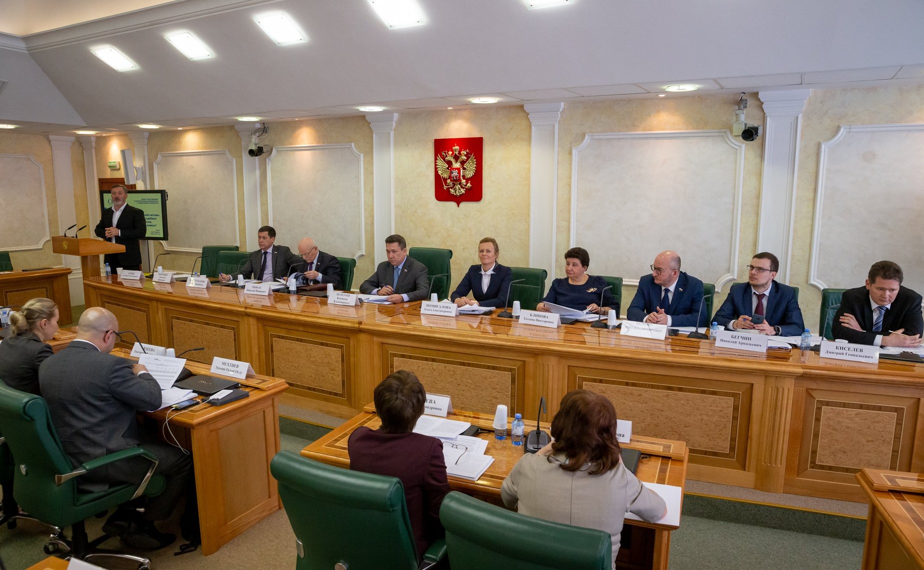 «Круглый стол» на тему «Совершенствование национальной системы принудительного исполнения судебных и иных юрисдикционных актов. Актуальные законодательные аспекты»