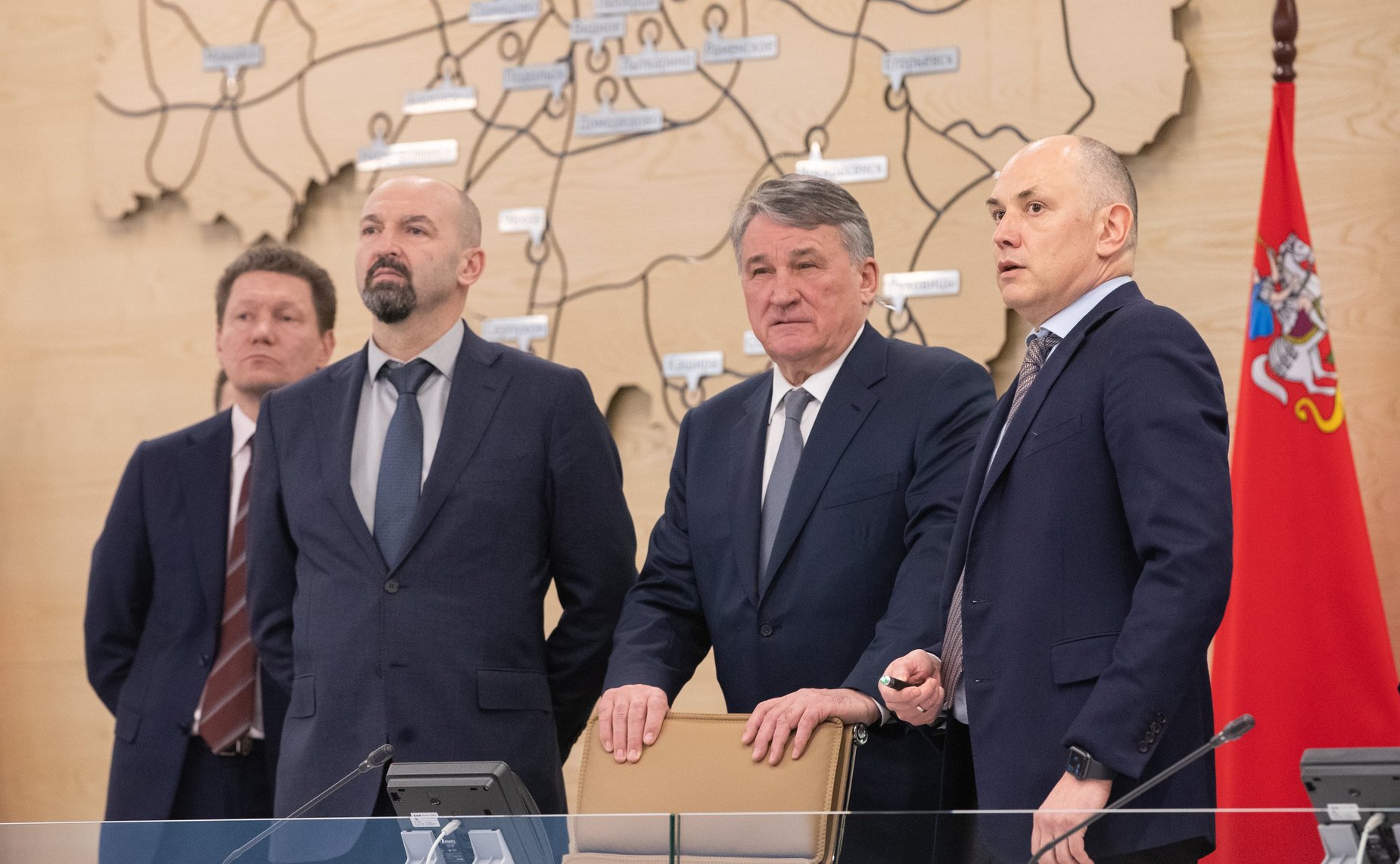 Ю. Воробьев осмотрел Центр управления регионом в здании Правительства Московской области