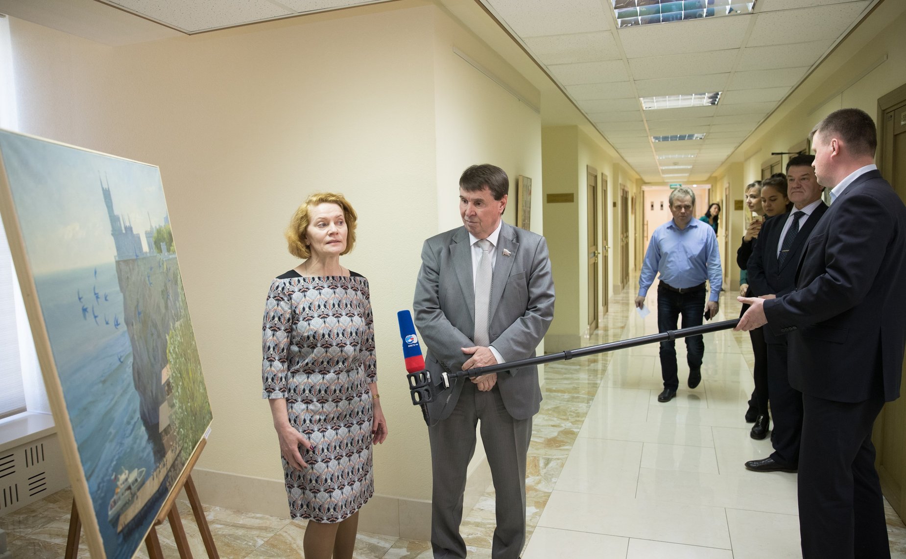 В Совете Федерации открылась художественная выставка «Крым. Город-герой Севастополь»