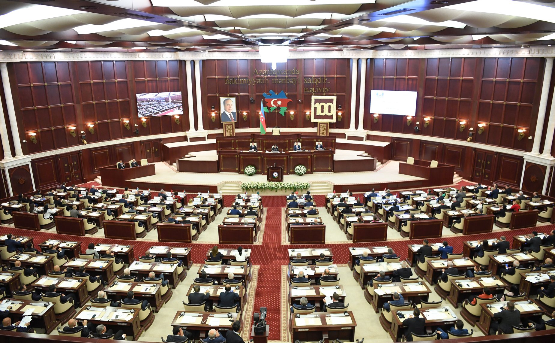 Андрей Яцкин выступил на торжественном заседании Милли Меджлиса Азербайджана, посвященном 100-летию со дня рождения Г. Алиева