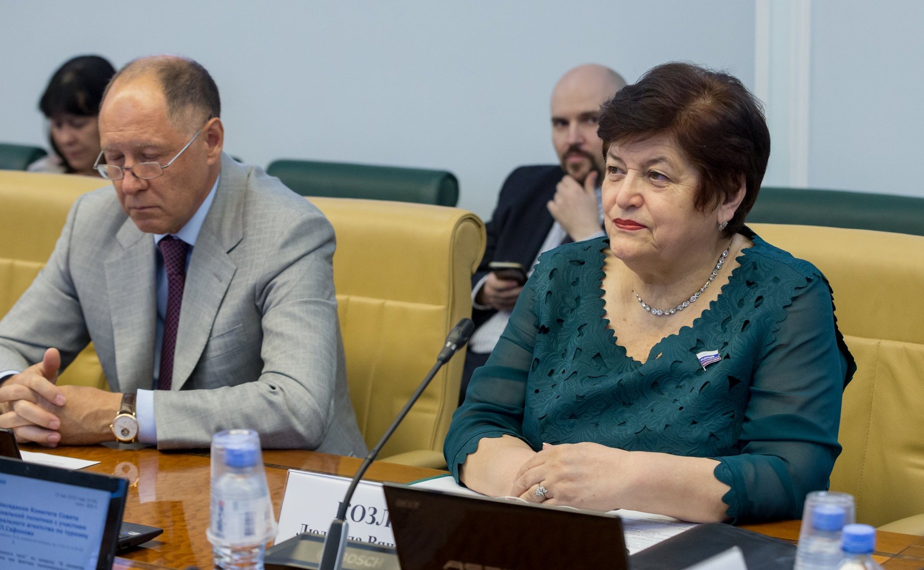 В. Абрамов и Л. Козлова