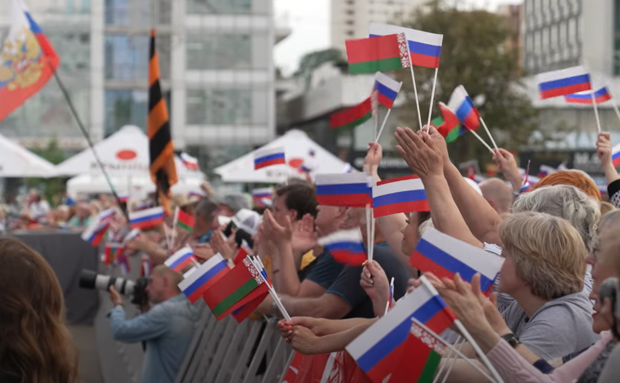 В Минске состоялся большой праздничный концерт, посвященный Дню России