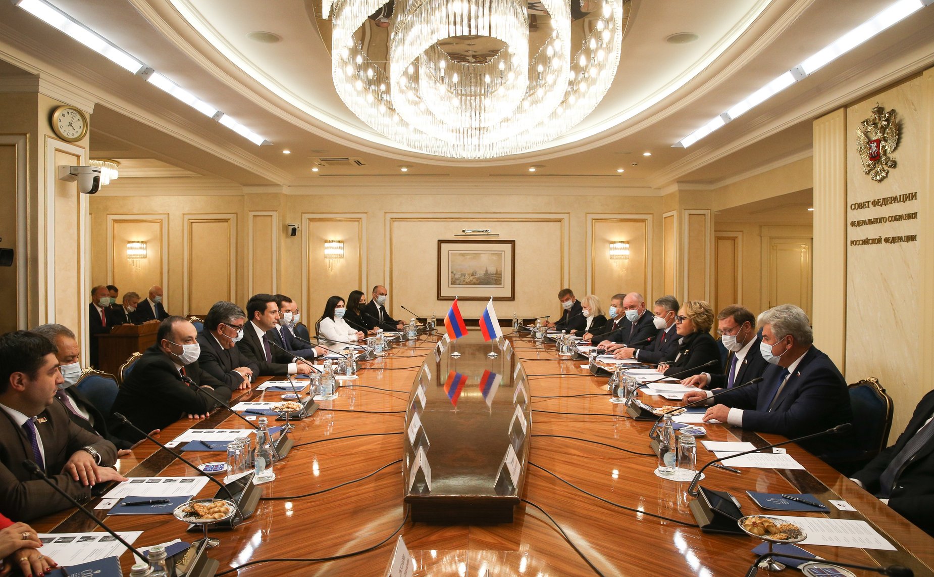 Встреча Председателя СФ Валентины Матвиенко с Председателем Национального Собрания Республики Армения Аленом Симоняном