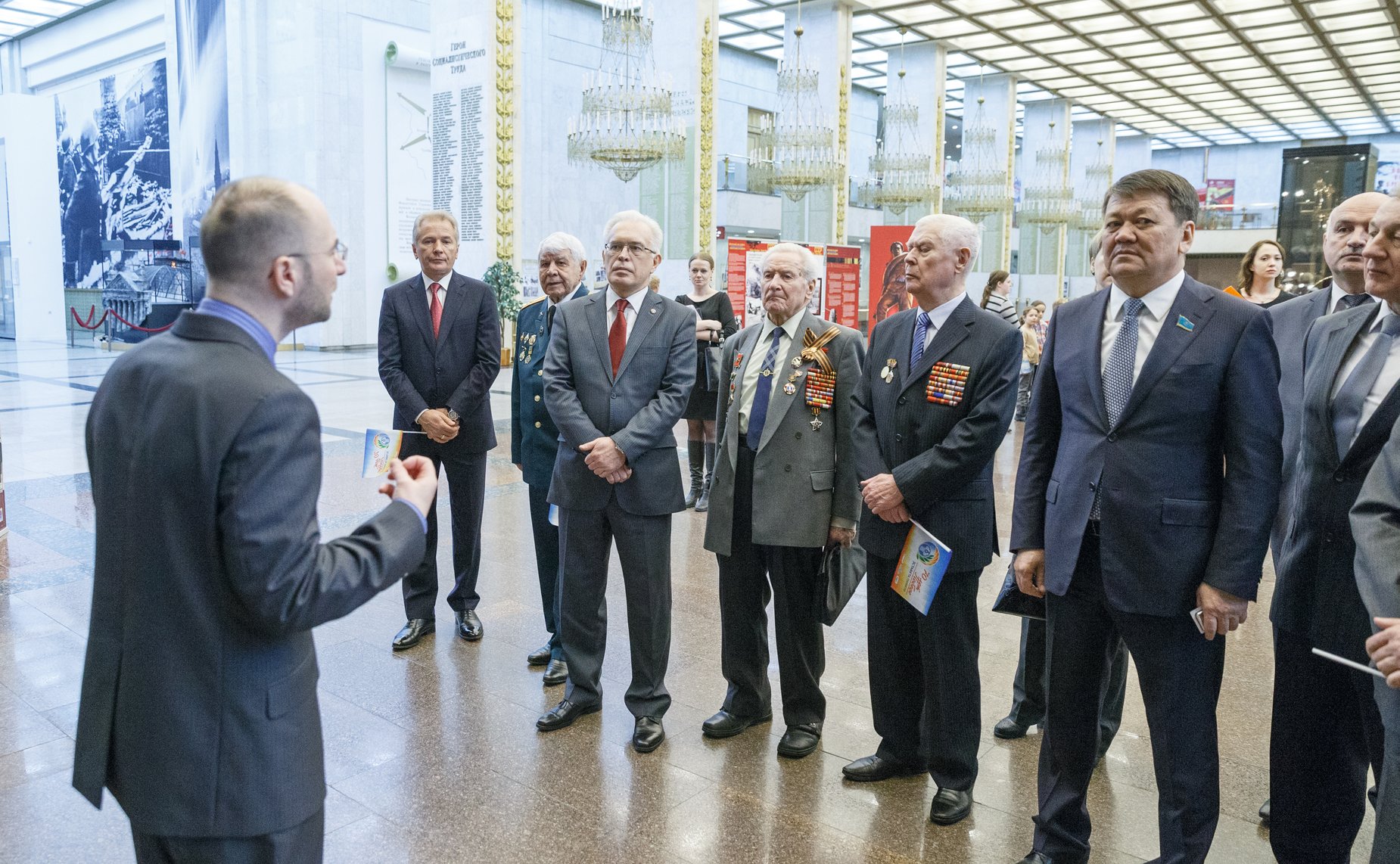 Сенаторы приняли участие в «Эстафете памяти», посвященной 70-летию Великой Победы
