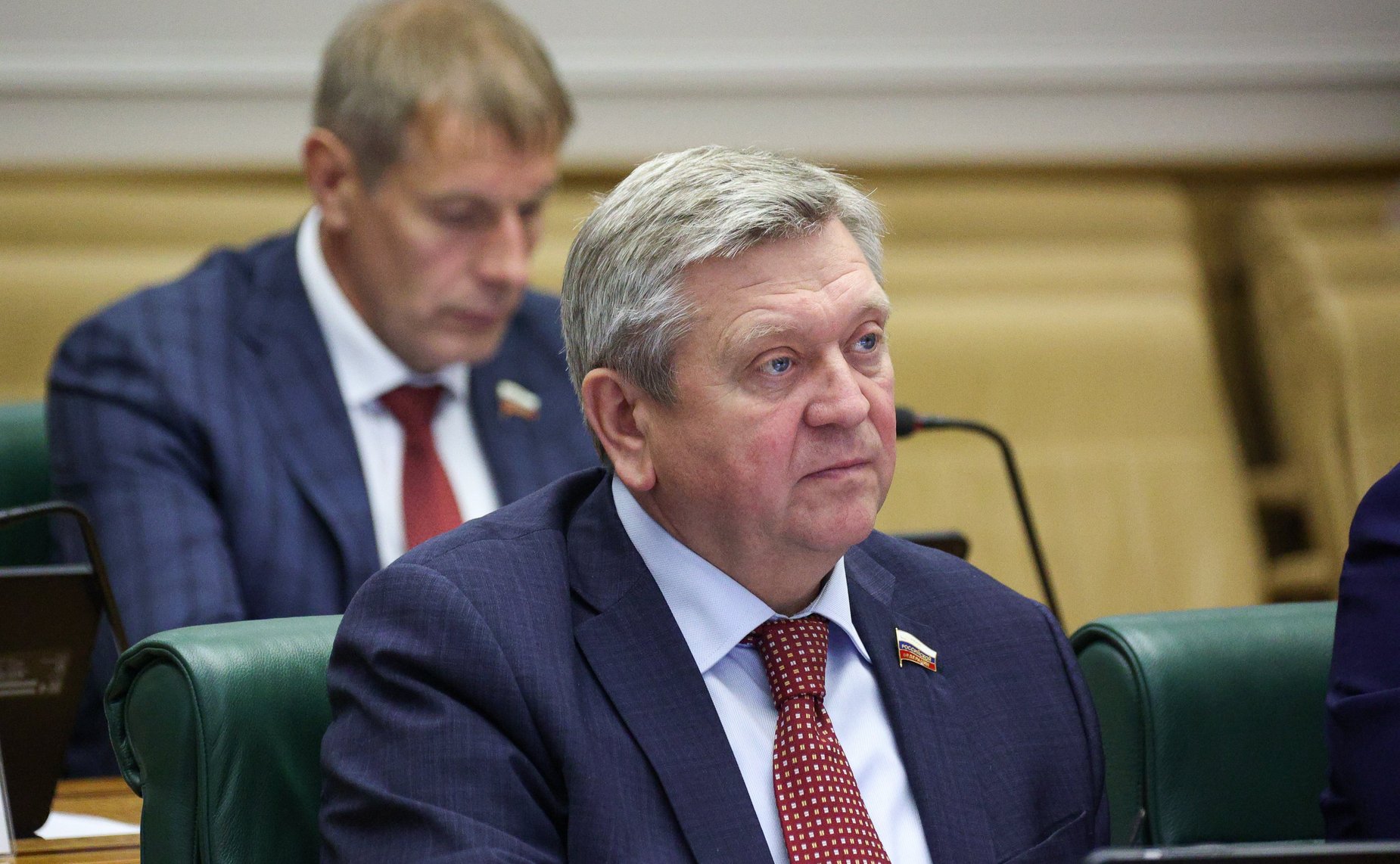 Александр Лутовинов