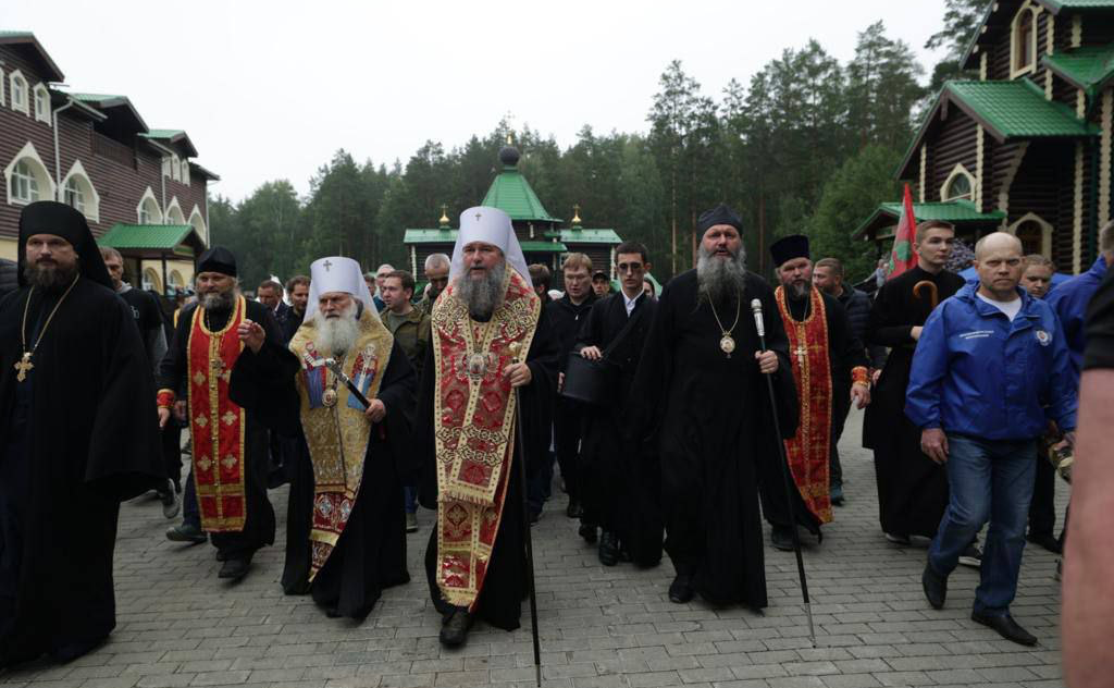 Маргарита Павлова в качестве почетного гостя открыла одно из мероприятий Царских дней — выставку в монастыре святых Царственных страстотерпцев в урочище Ганина Яма