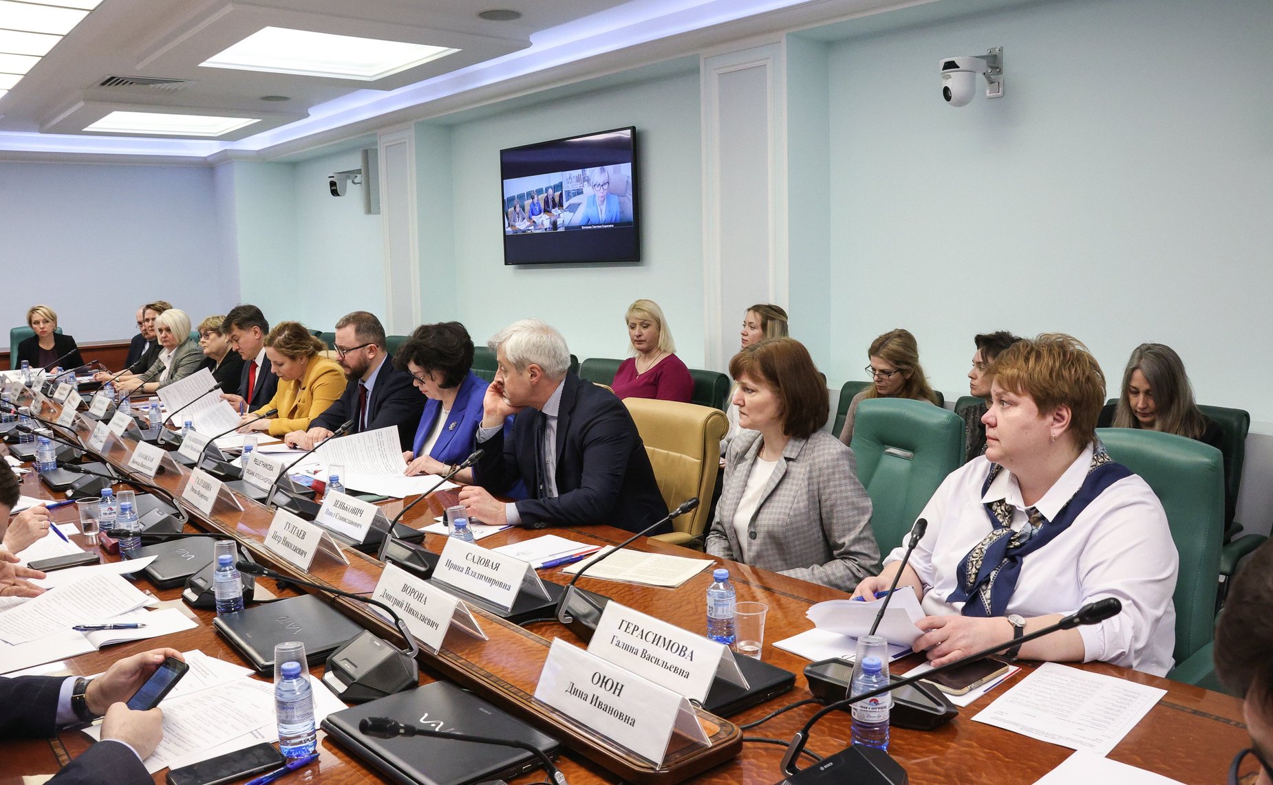 Круглый стол на тему «О нормативно-правовом обеспечении качества общего образования в Российской Федерации: пути совершенствования»