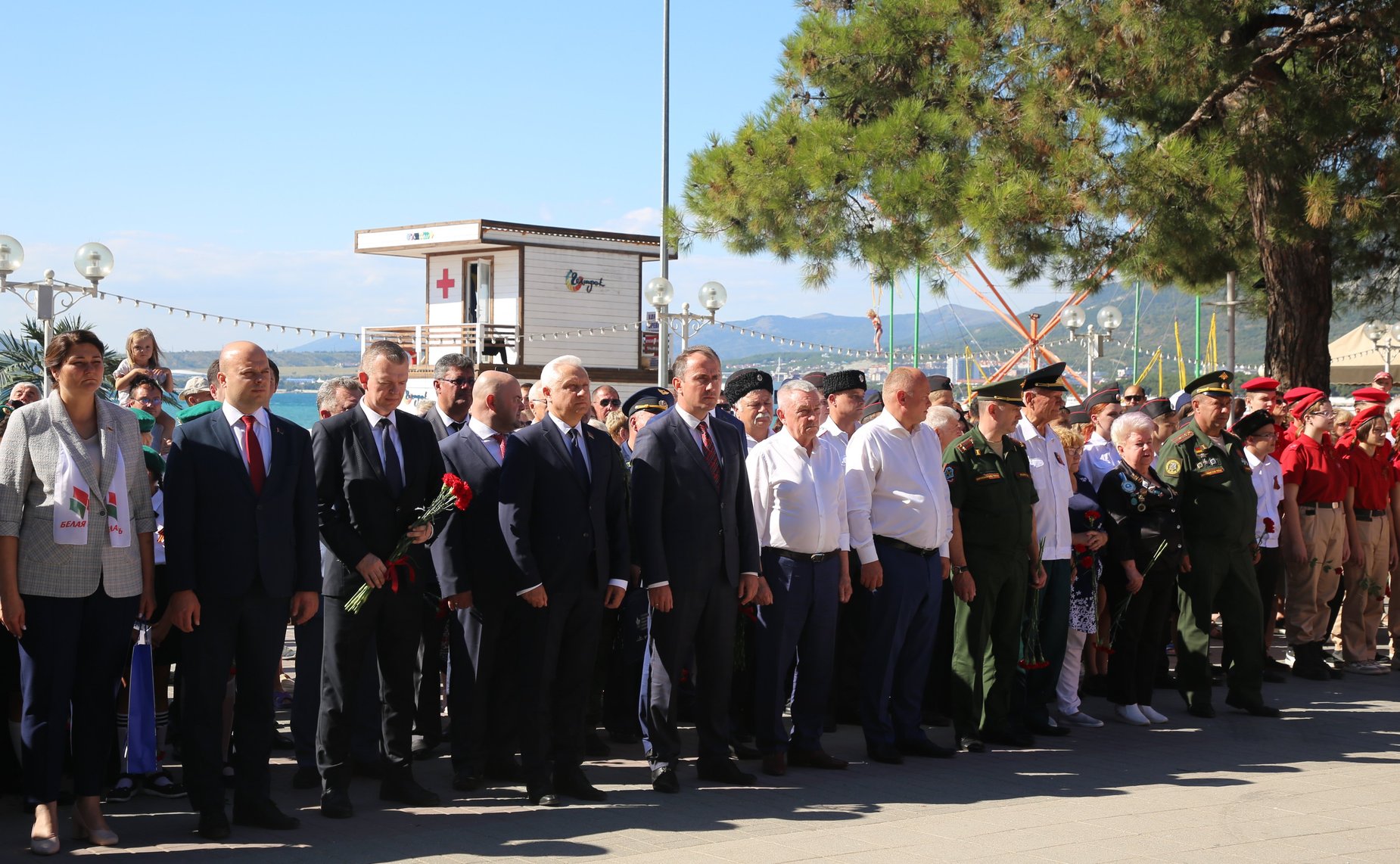 Участие сенаторов в торжественной церемонии передачи и перезахоронения в Республике Беларусь останков военного летчика (Ковалёнка Степана Семеновича, уроженца д. Кривое Село Бешенковичского района Витебской области БССР)