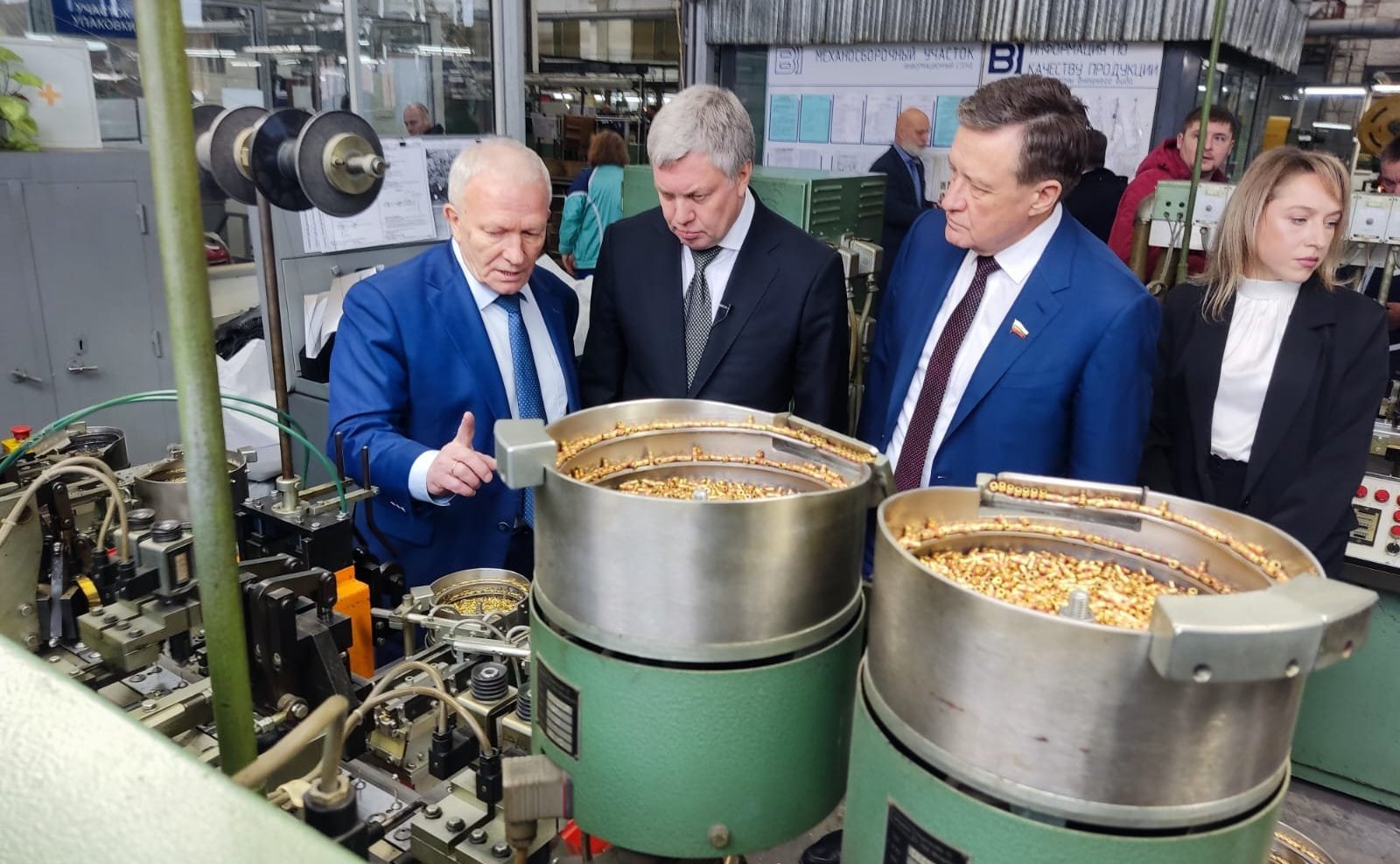 Сергей Рябухин совместно с губернатором Алексеем Русских посетили Димитровградский вентильный завод