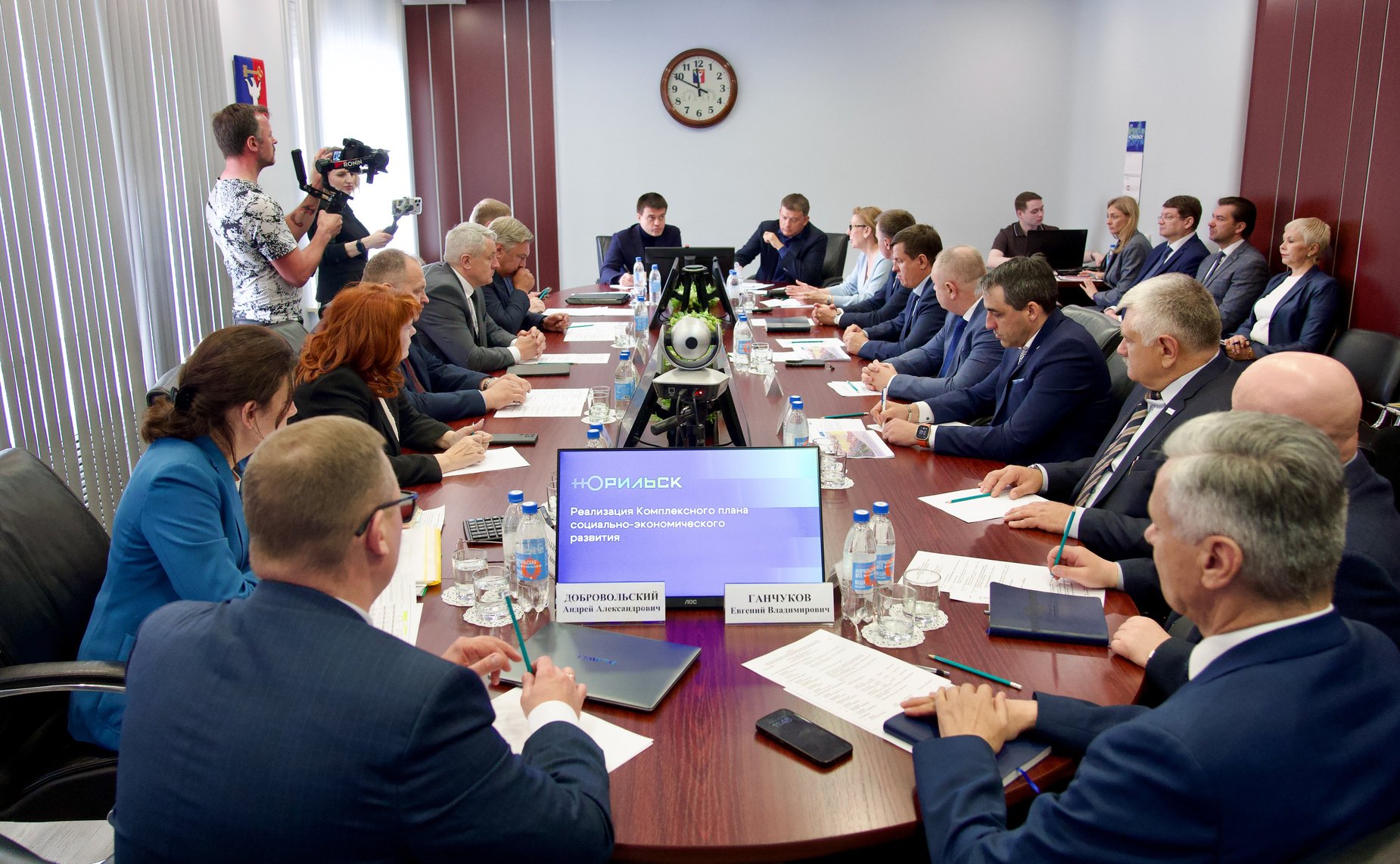 Николай Журавлёв и Инна Святенко посетили город Норильск с рабочей поездкой, посвященной мониторингу реализации Комплексного плана социально-экономического развития города до 2035 года