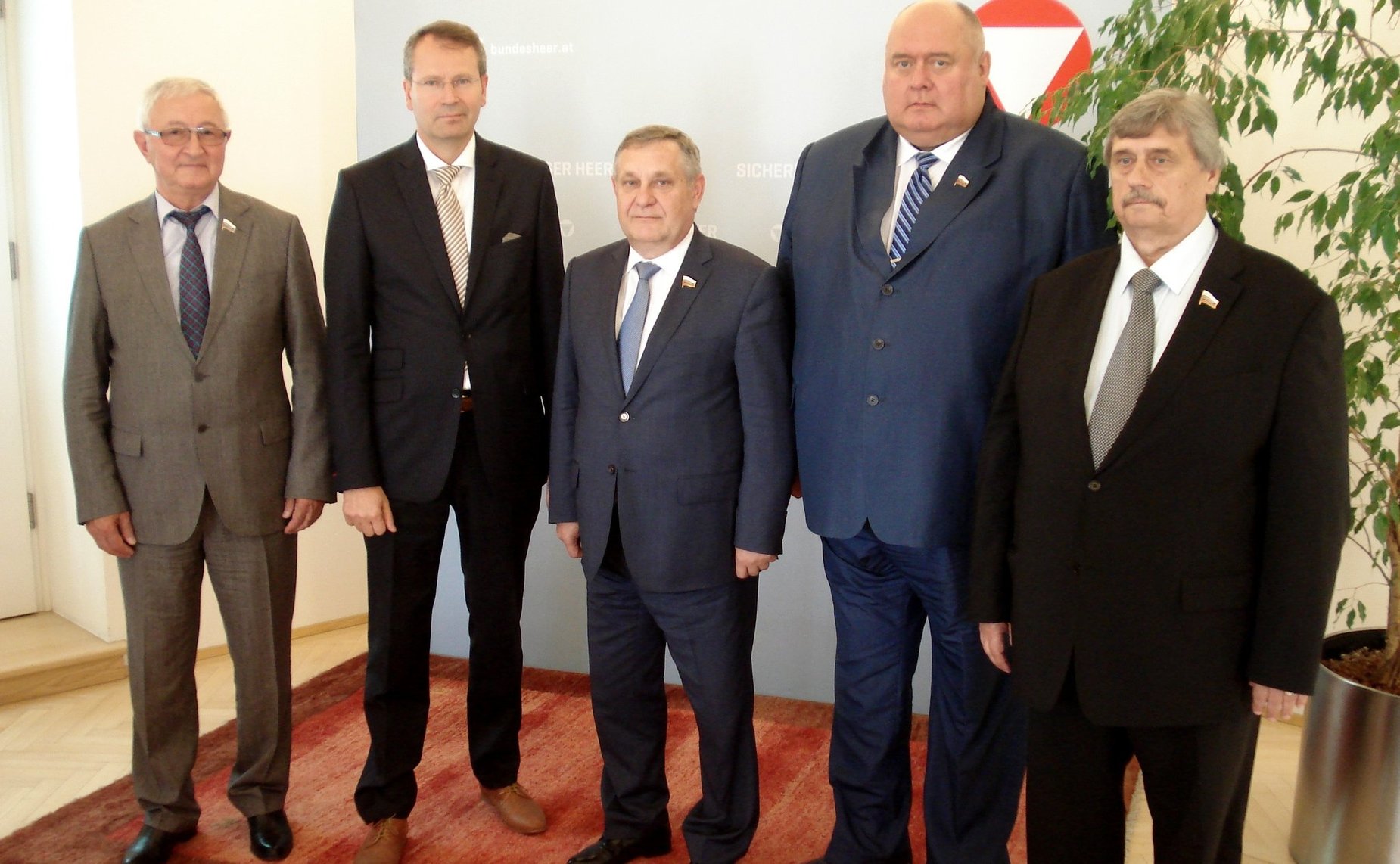 Встреча сенаторов с Генеральными секретарями Минобороны