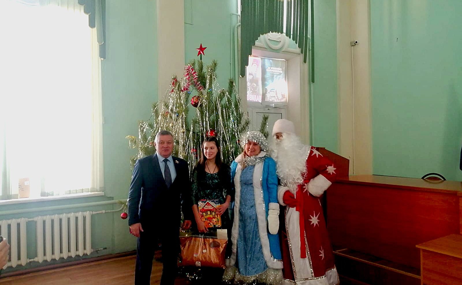 Сергей Михайлов принял участие в благотворительной акции «Елка желаний»