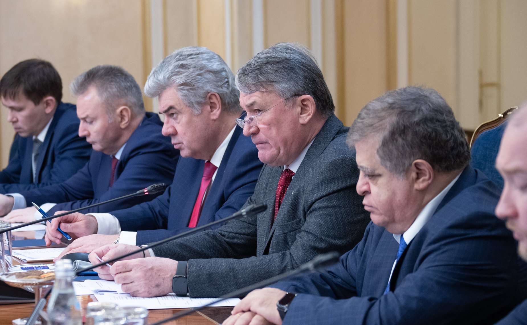Встреча Юрия Воробьева с руководителем делегации Международного Красного Креста на территории Украины Флоранс Жиллет