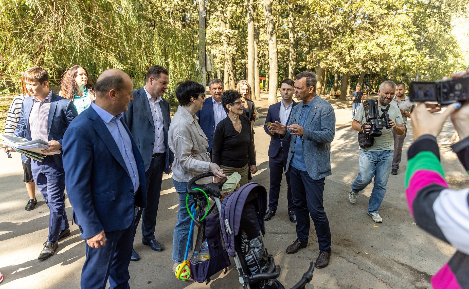 Первый заместитель Председателя СФ Андрей Яцкин в рамках рабочей поездки в Ростовскую область осмотрел объекты социальной и транспортной инфраструктуры, включенные в программу комплексного развития г. Таганрога