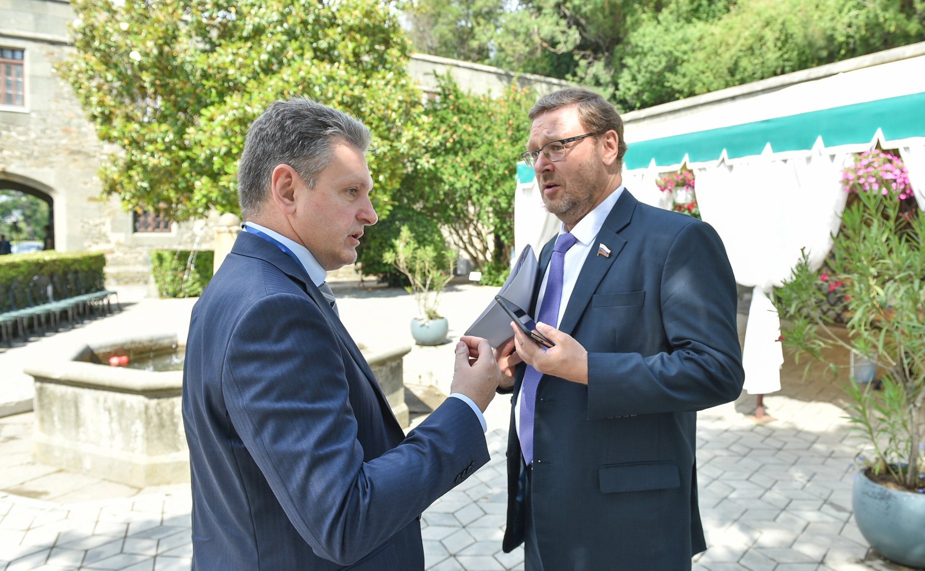 Заседание секции «Русофилы и российские соотечественники за рубежом: общие задачи и новые возможности для сотрудничества»