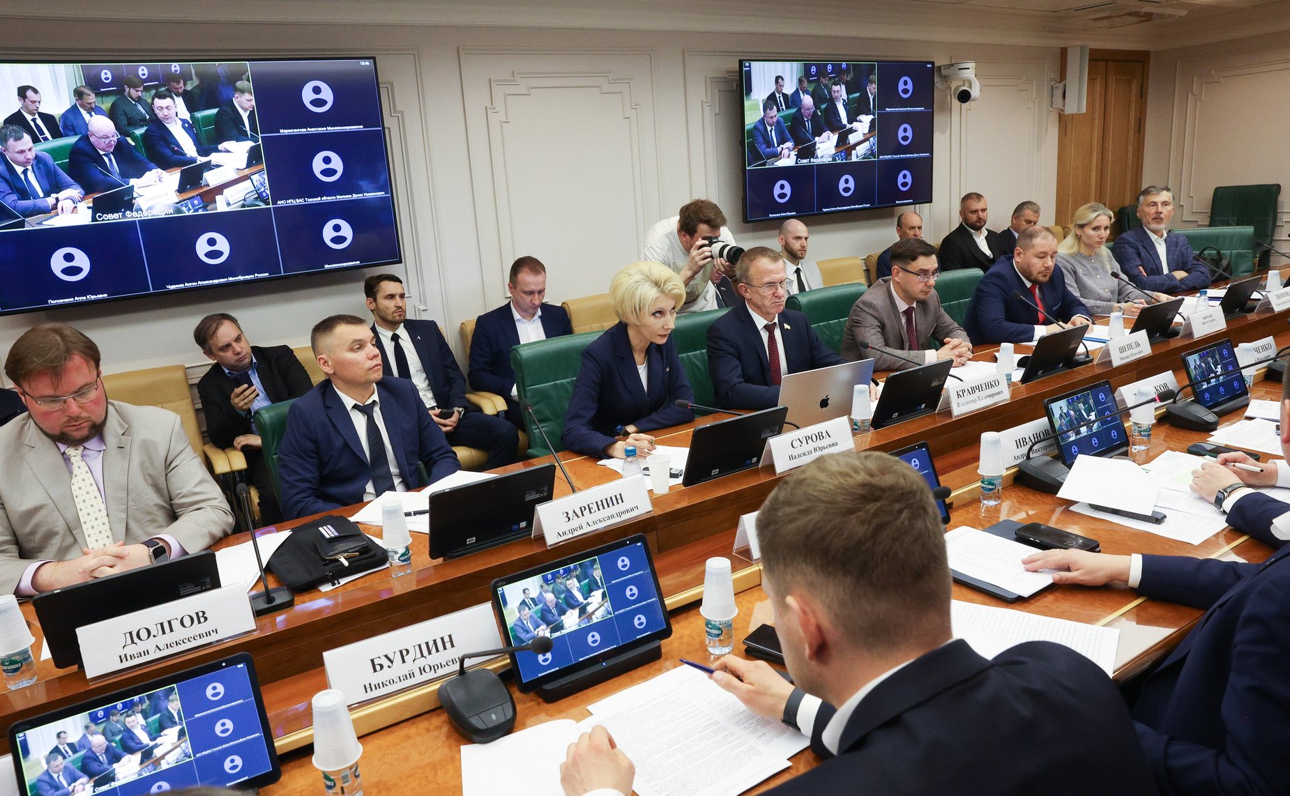 Круглый стол «Первоочередные меры в области развития программ экспериментальных правовых режимов в сфере цифровых инноваций по эксплуатации беспилотных авиационных систем»