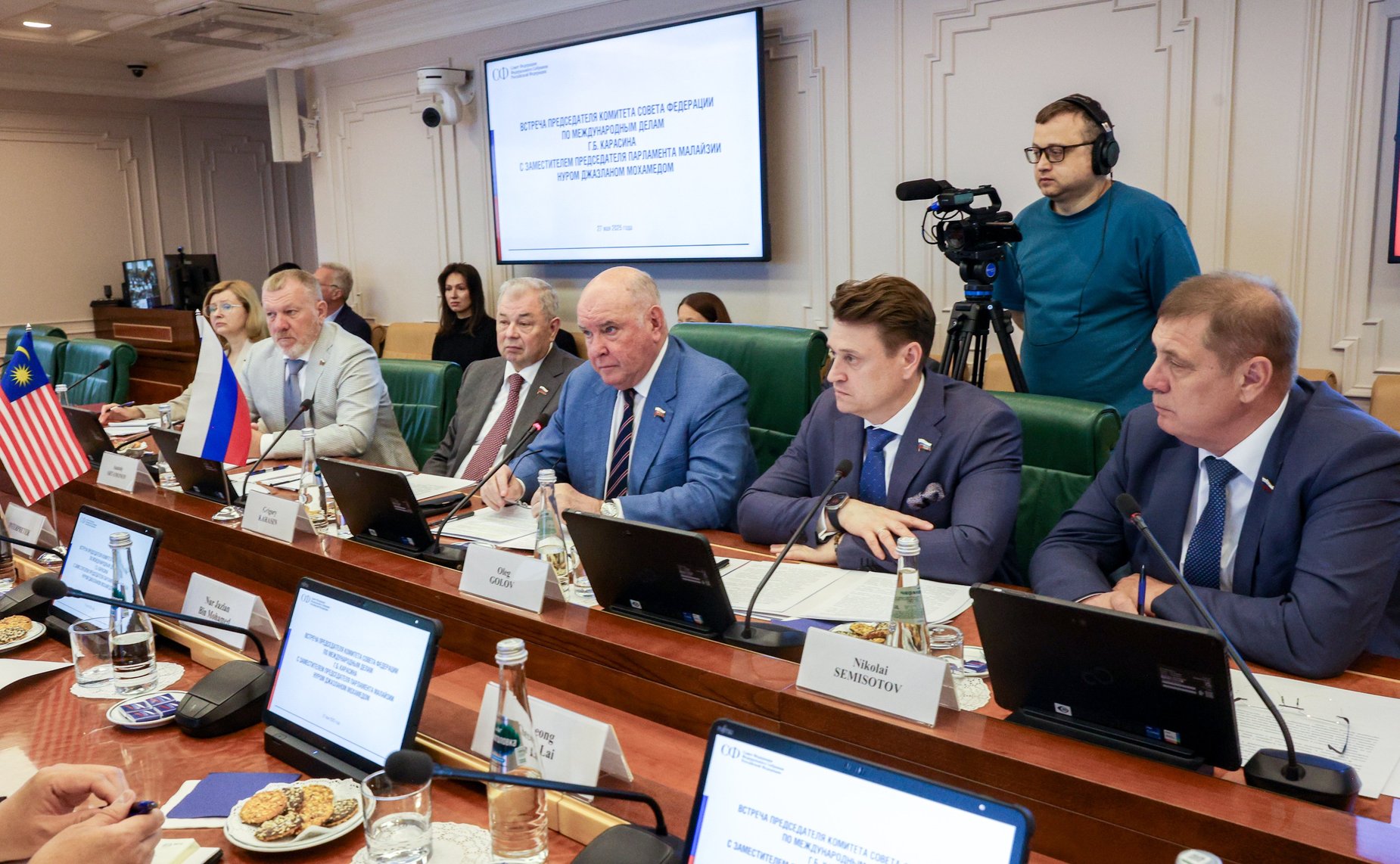 Григорий Карасин провел встречу с заместителем Председателя Сената Парламента Малайзии Нуром Джазланом Мохамедом