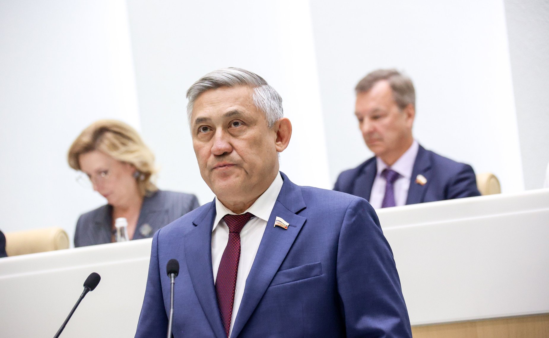 Юрий Валяев