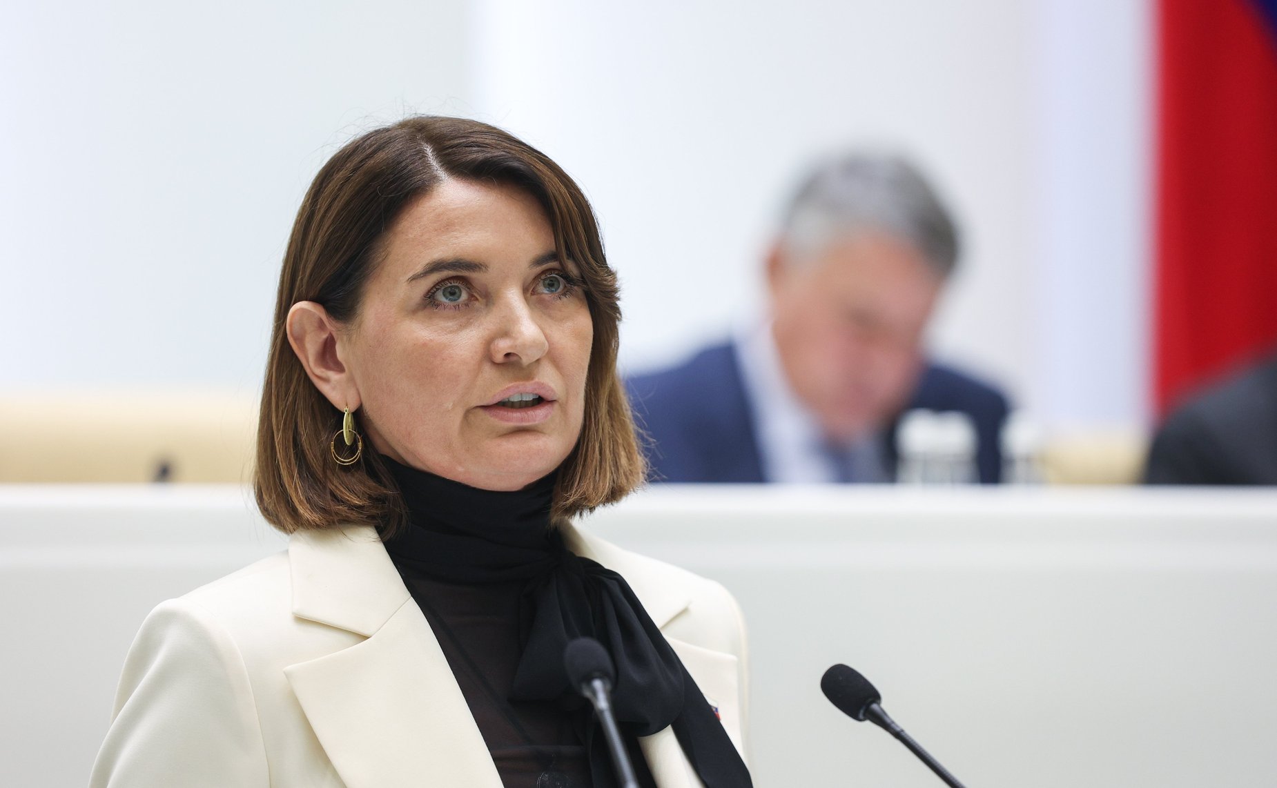 Юлия Лазуткина