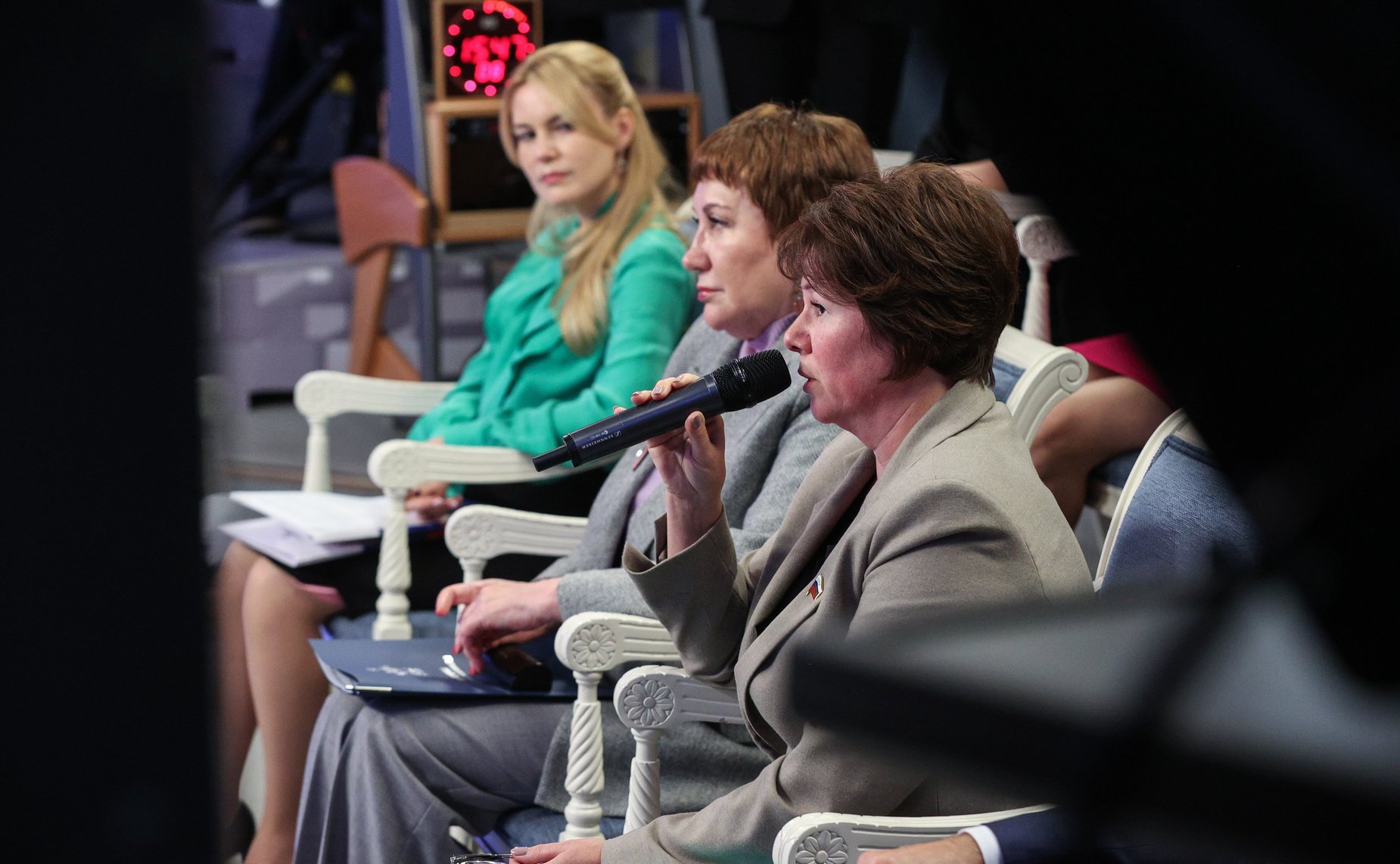 Парламентский диалог с председателем Фонда пенсионного и социального страхования РФ