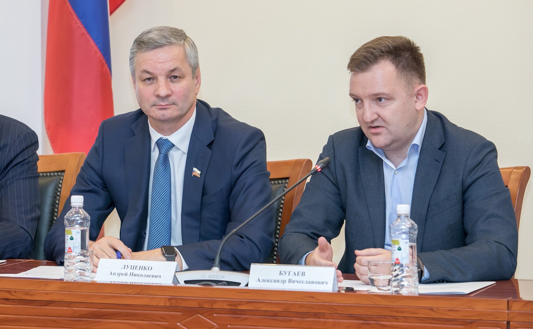 Заседание Дискуссионного клуба при Молодежном парламенте Вологодской области