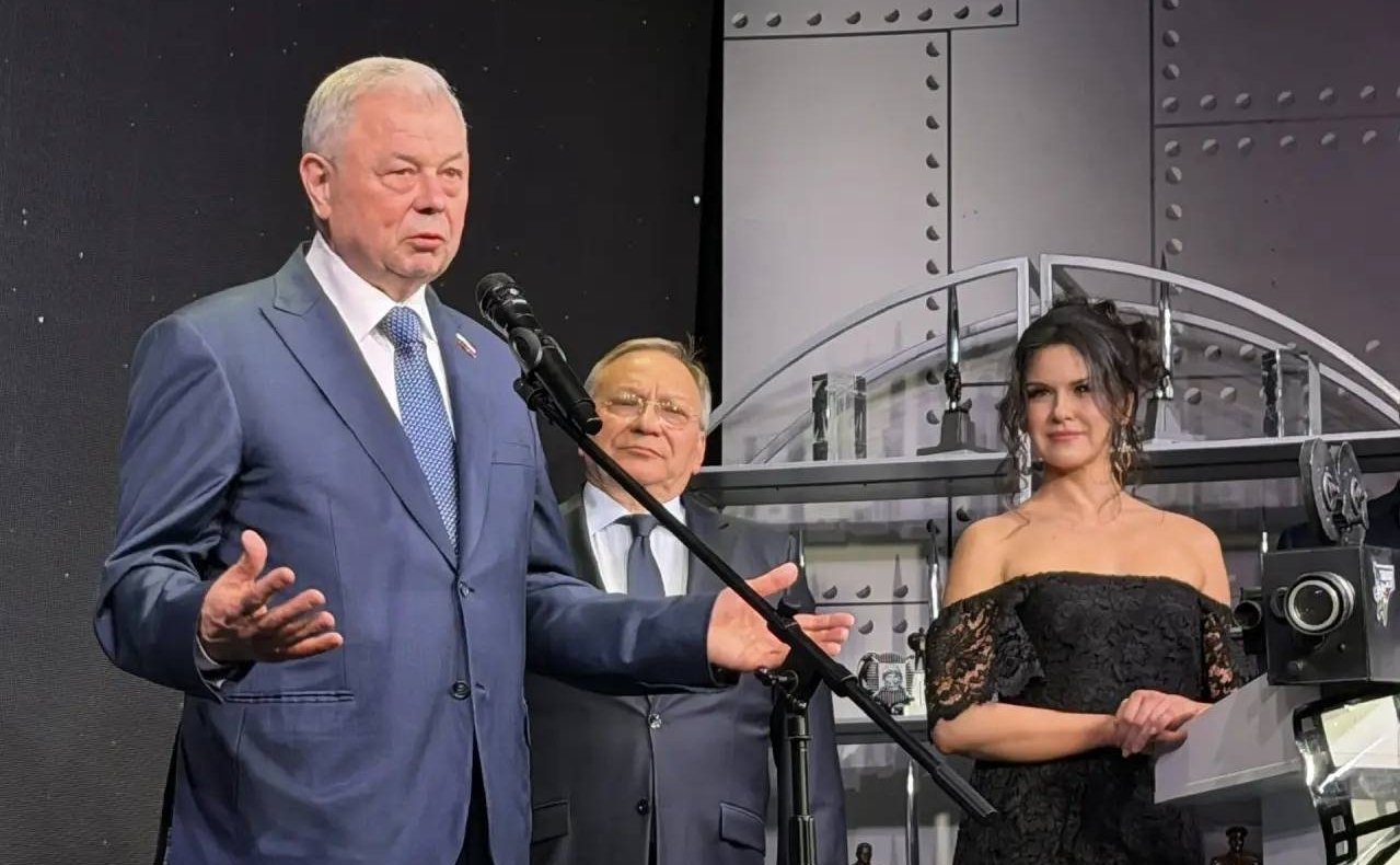 Анатолий Артамонов