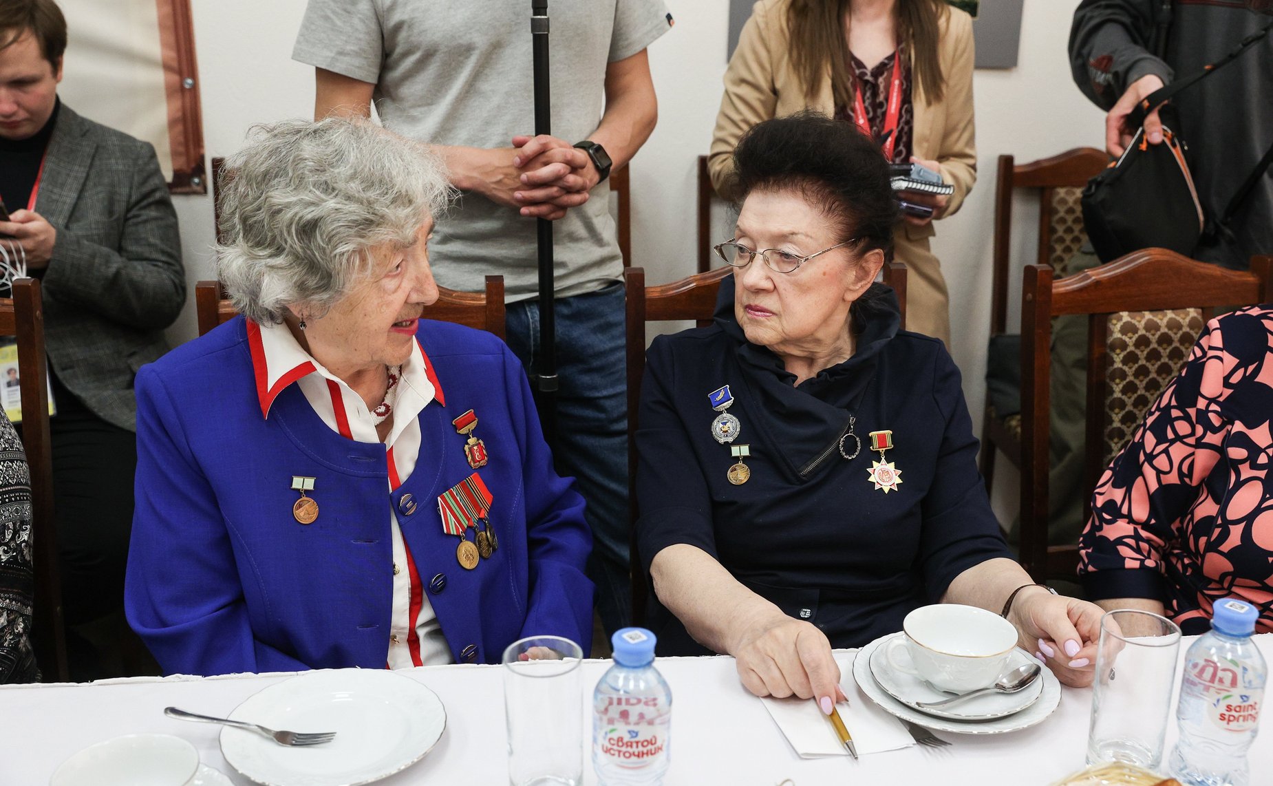 В рамках подготовки празднования 80-летия полного освобождения Ленинграда от фашистской блокады Валентина Матвиенко встретилась с ветеранами — жителями блокадного Ленинграда