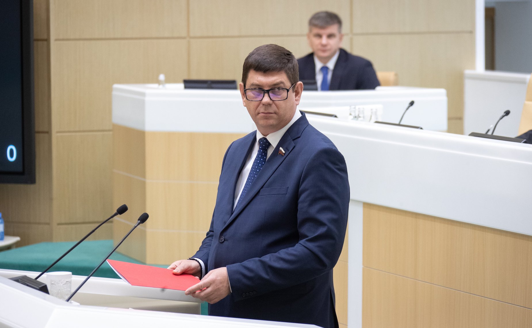 Виктор Смирнов